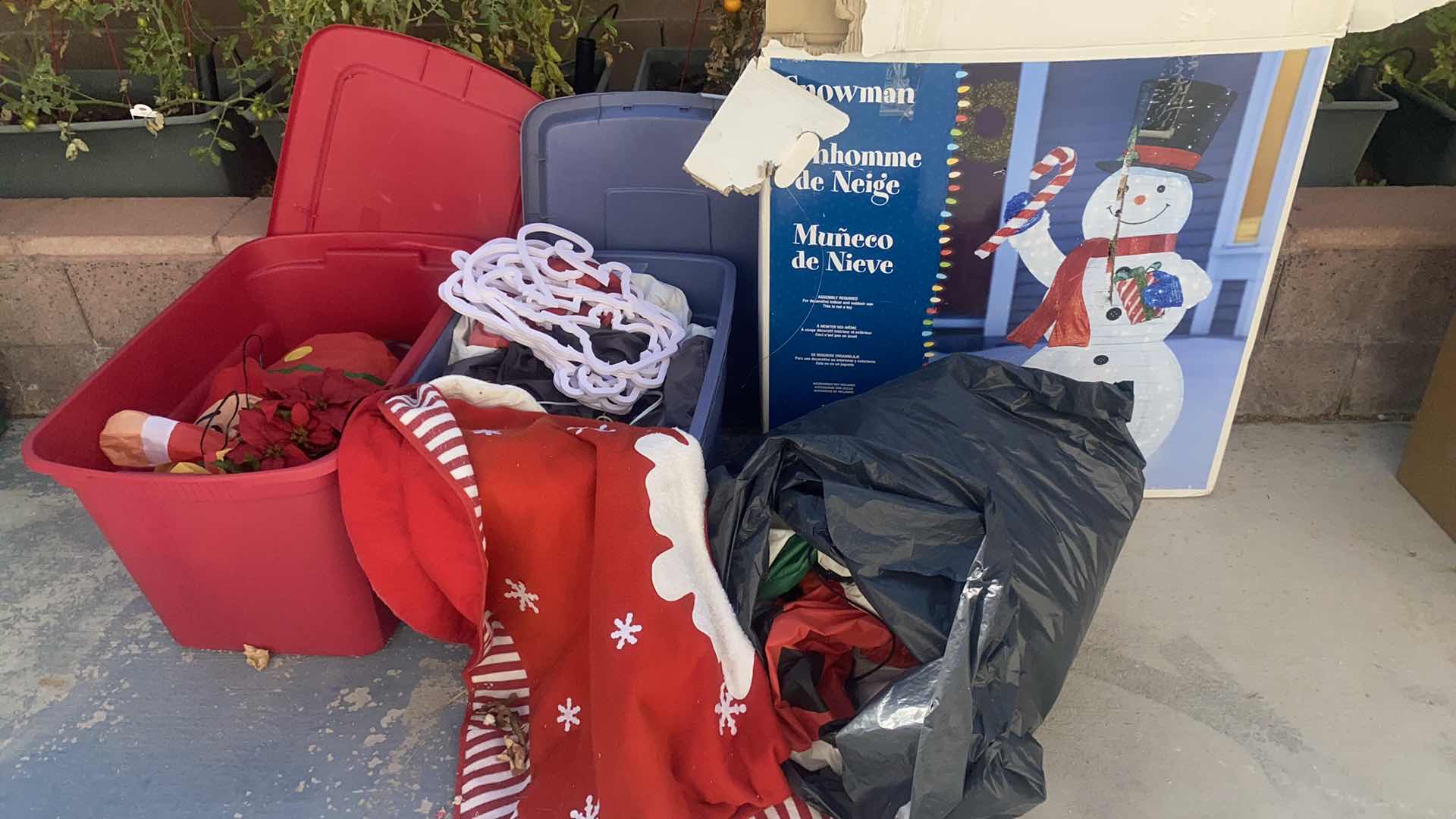 Photo 1 of 2 TOTES WITH CHRISTMAS, SNOWMAN AND BAG WITH INFLATABLE UNKNOWN CONDITION