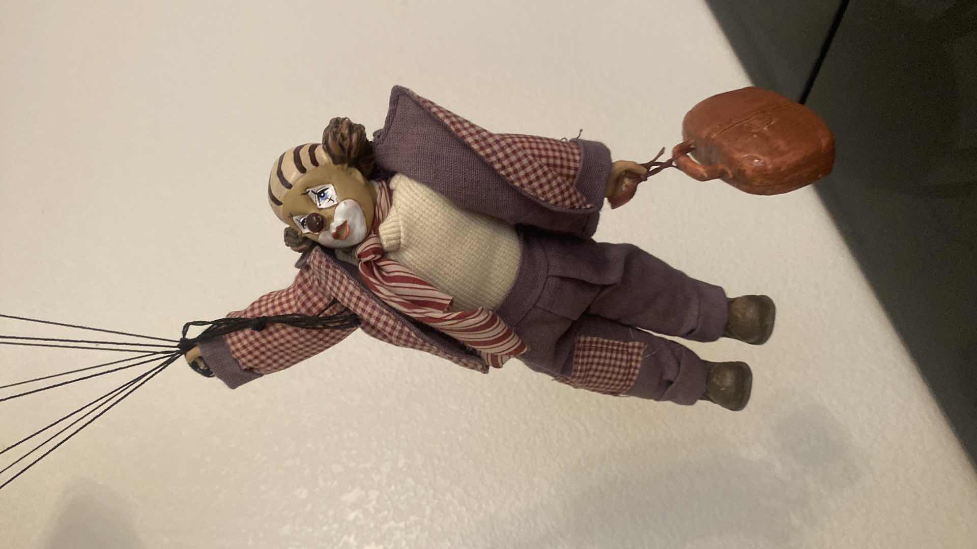 Photo 1 of HANGING CLOWN H 28”