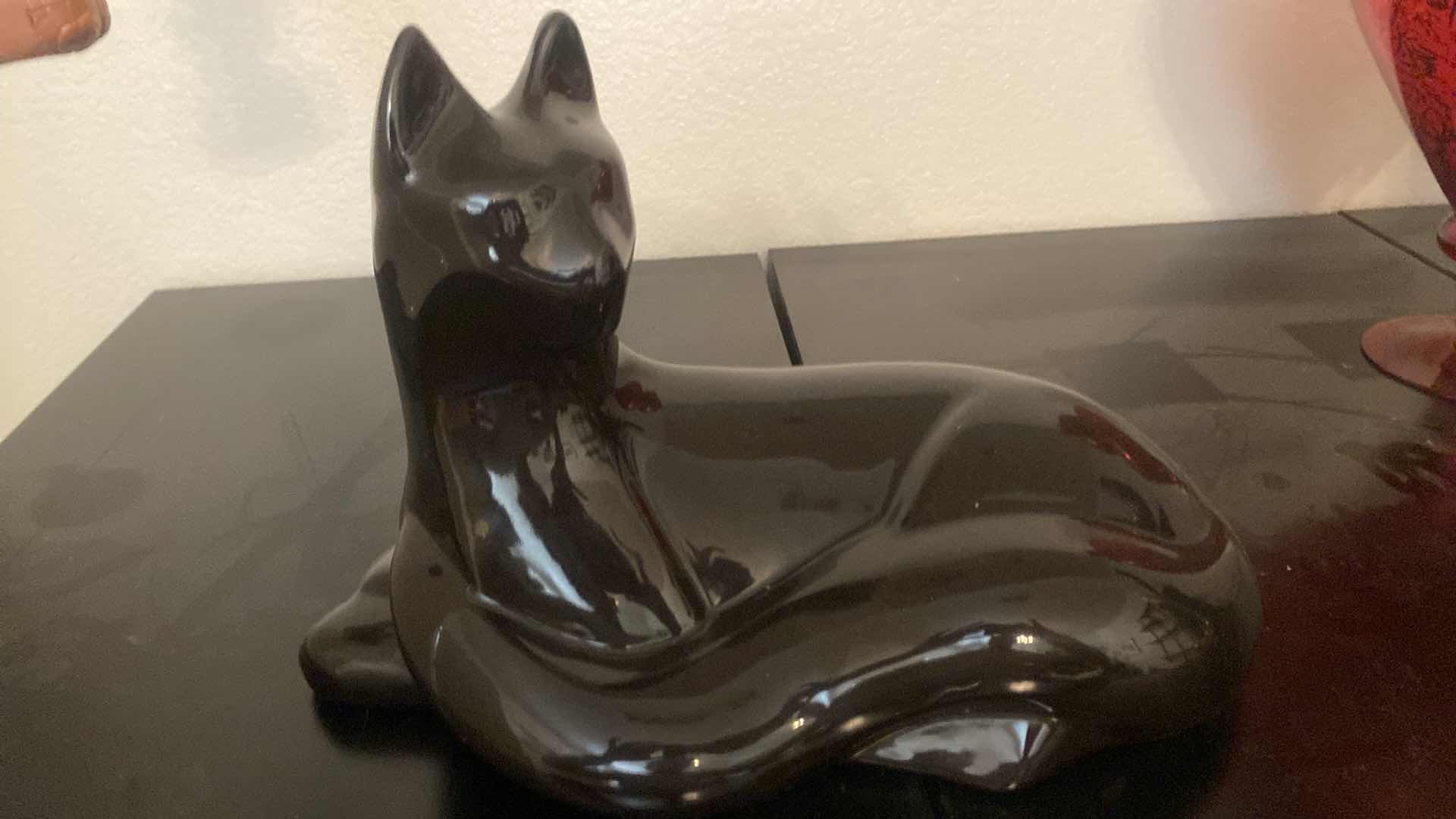 Photo 1 of CATS COLLECTION LARGEST 14” x 10”