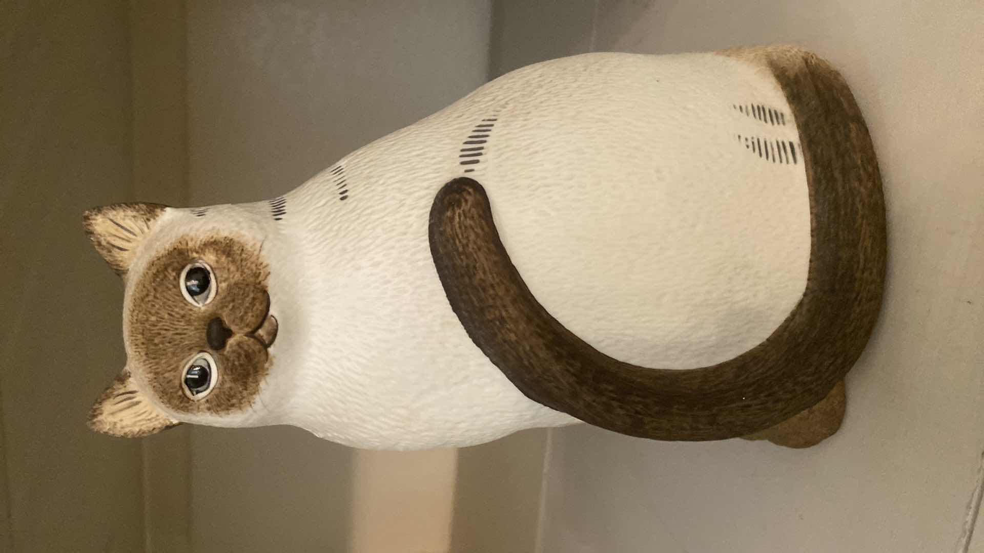 Photo 1 of CATS COLLECTION LARGEST 14” x 10”