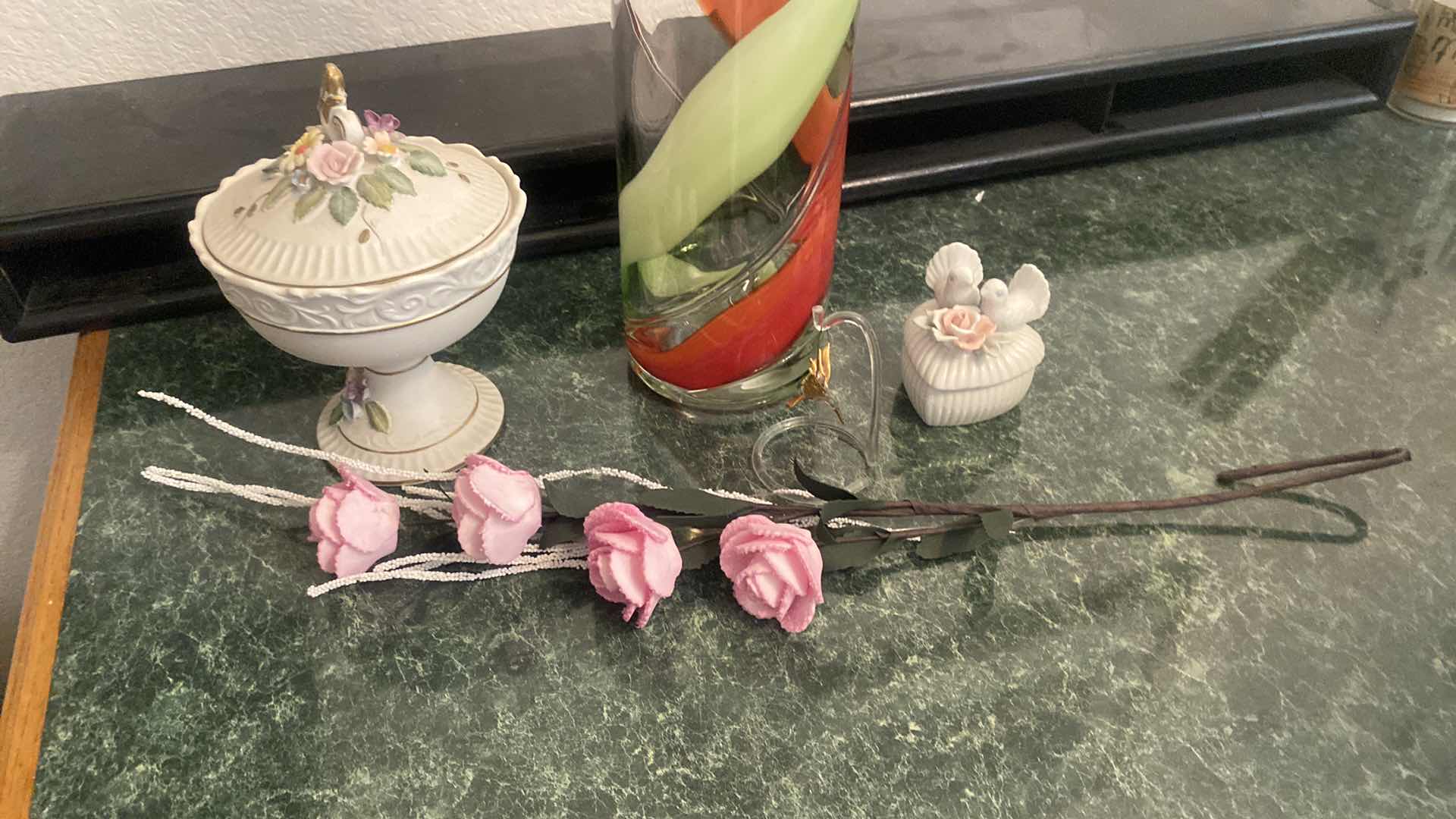 Photo 1 of ART GLASS VASE H 20” & MISC DECOR