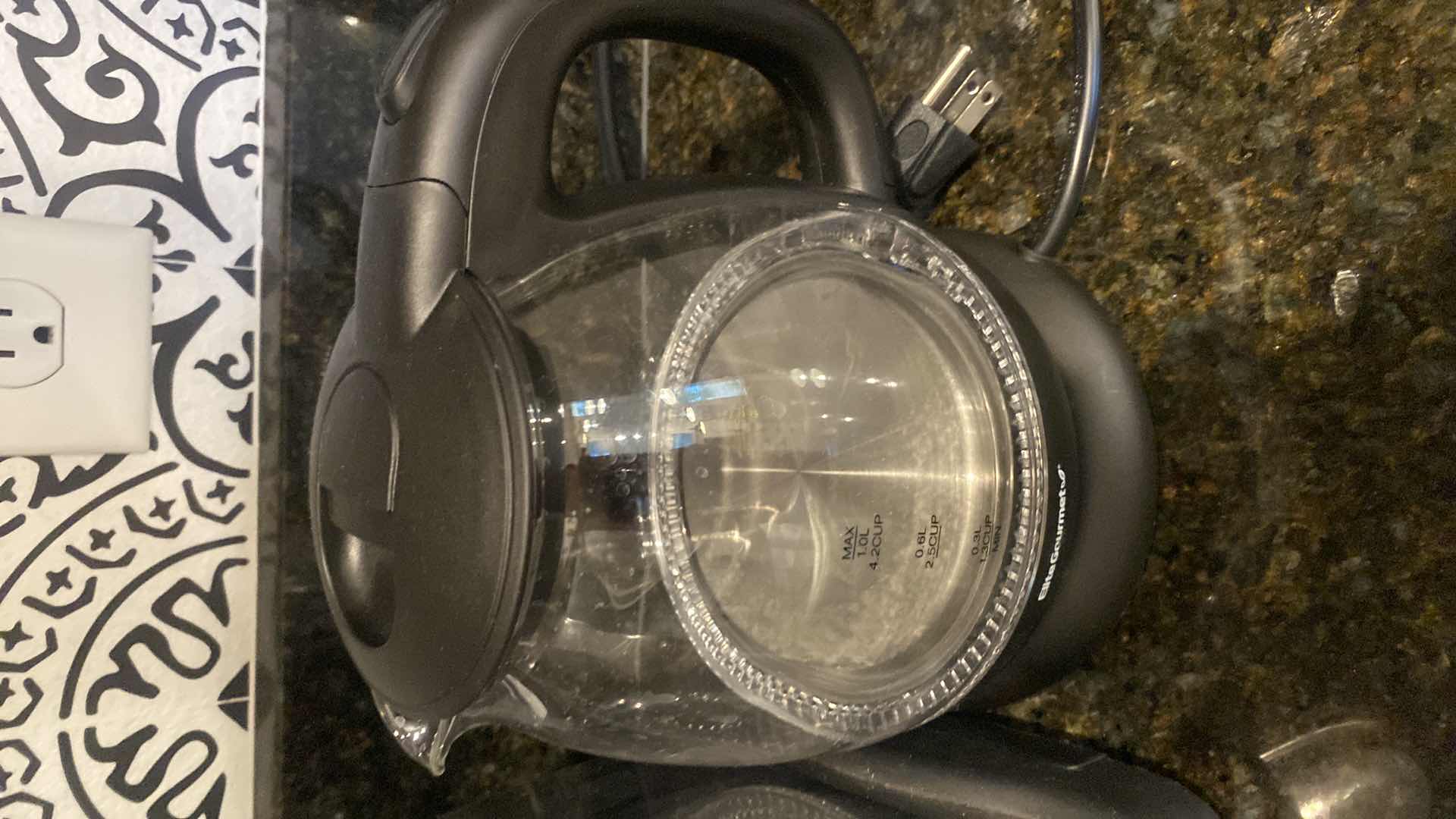 Photo 1 of TOASTER & ELECTRIC KETTLE