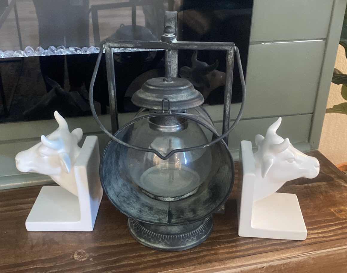 Photo 1 of FARMHOUSE DECOR - LANTERN & STEER BOOK ENDS