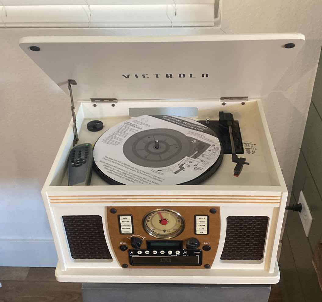Photo 1 of VICTROLA WITH REMOTE