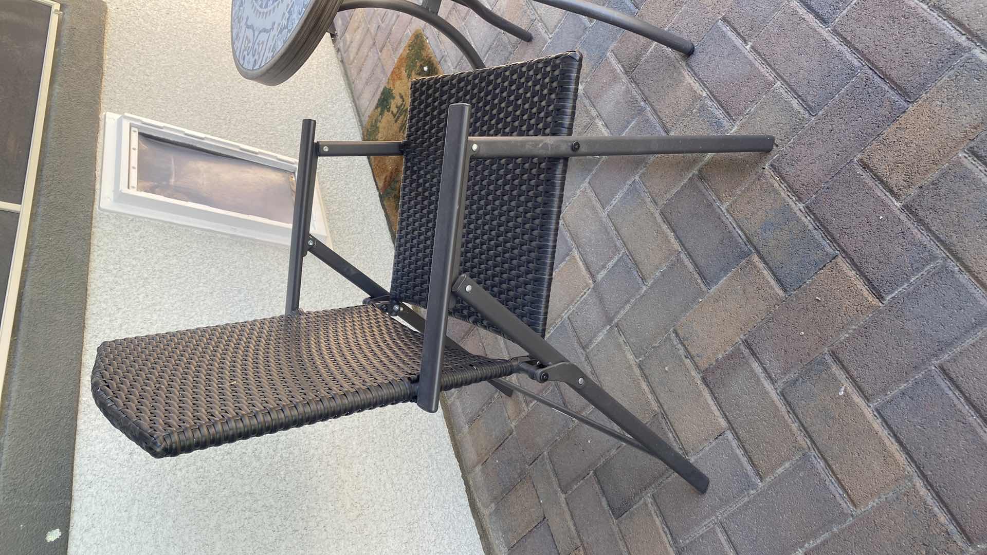 Photo 1 of STYLEWELL ALUMINIUM & PLASTIC CAFÉ SET TABLE MEASURES 25” x 29”