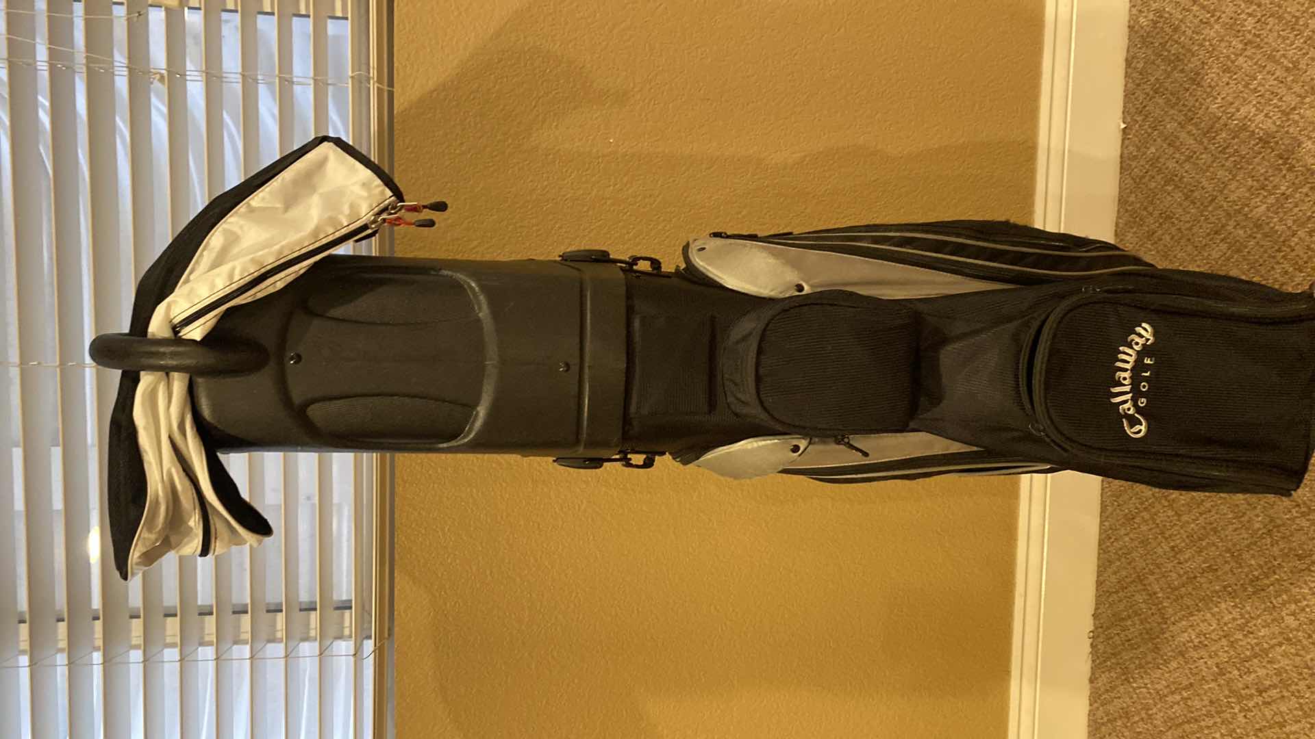 Photo 1 of CALLAWAY GOLF BAG H50”