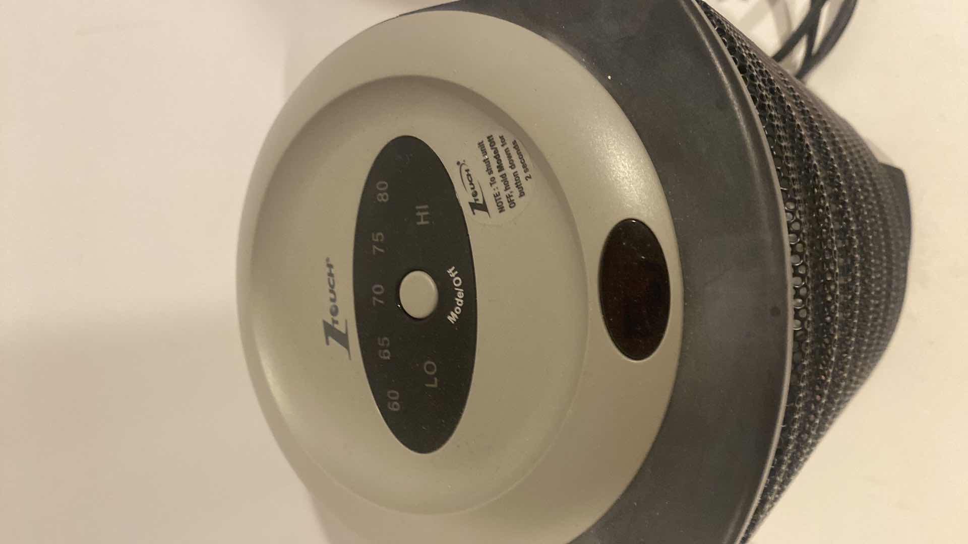 Photo 1 of 1 TOUCH HOLMES OSCILLATING HEATER