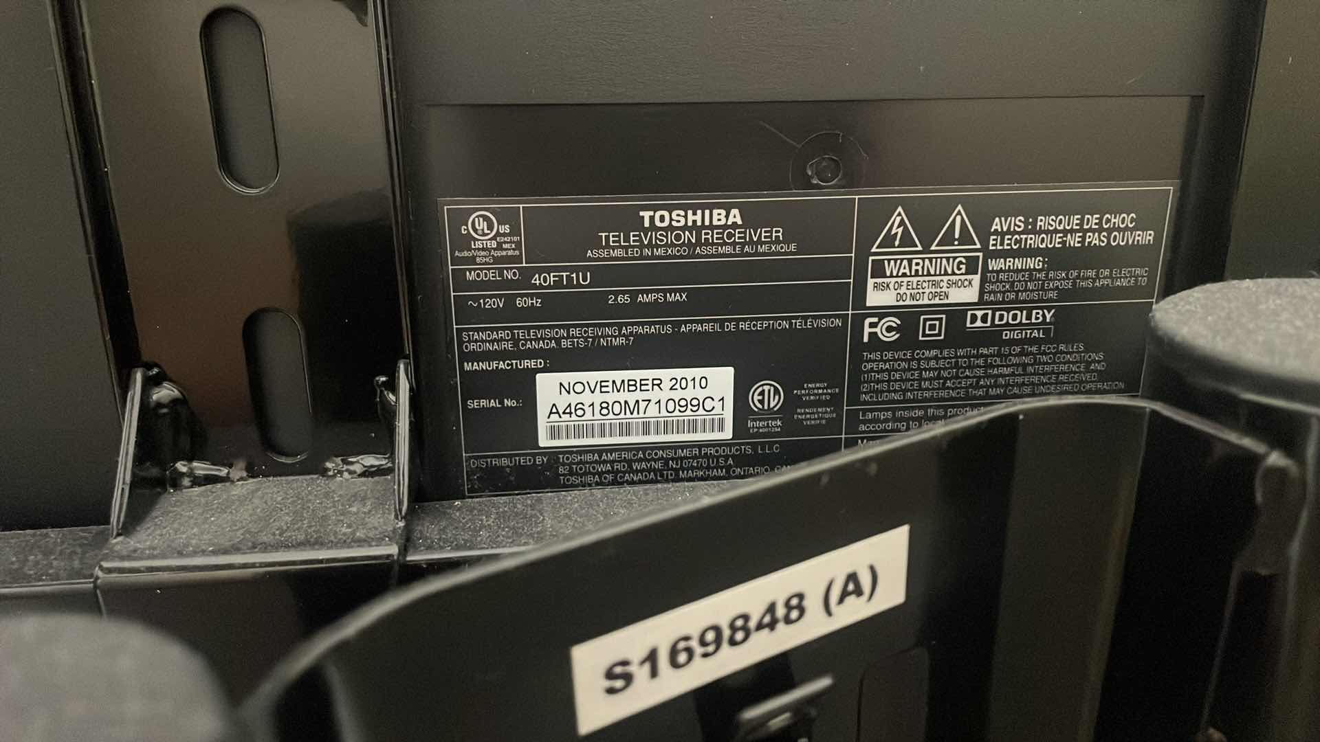 Photo 5 of 45” TV TOSHIBA