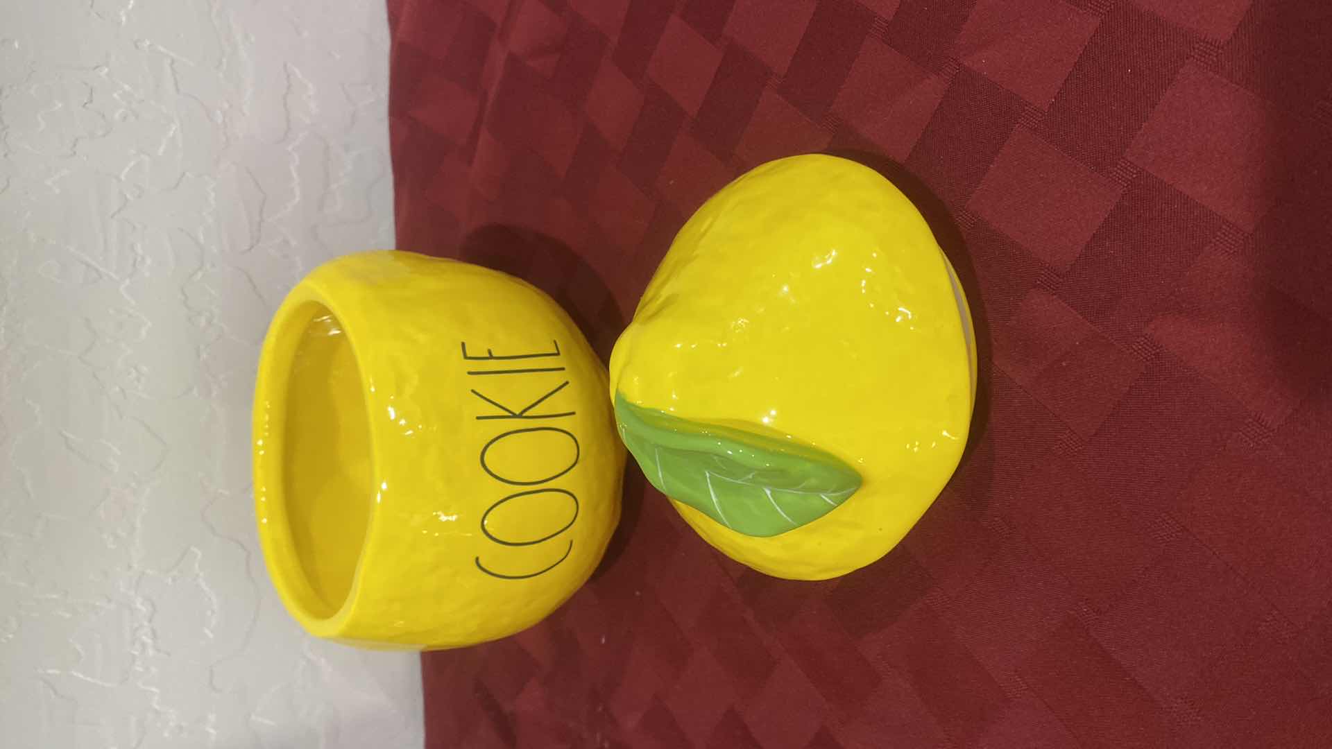 Photo 1 of RAE DUNN CERAMIC LEMON COOKIE JAR H7”