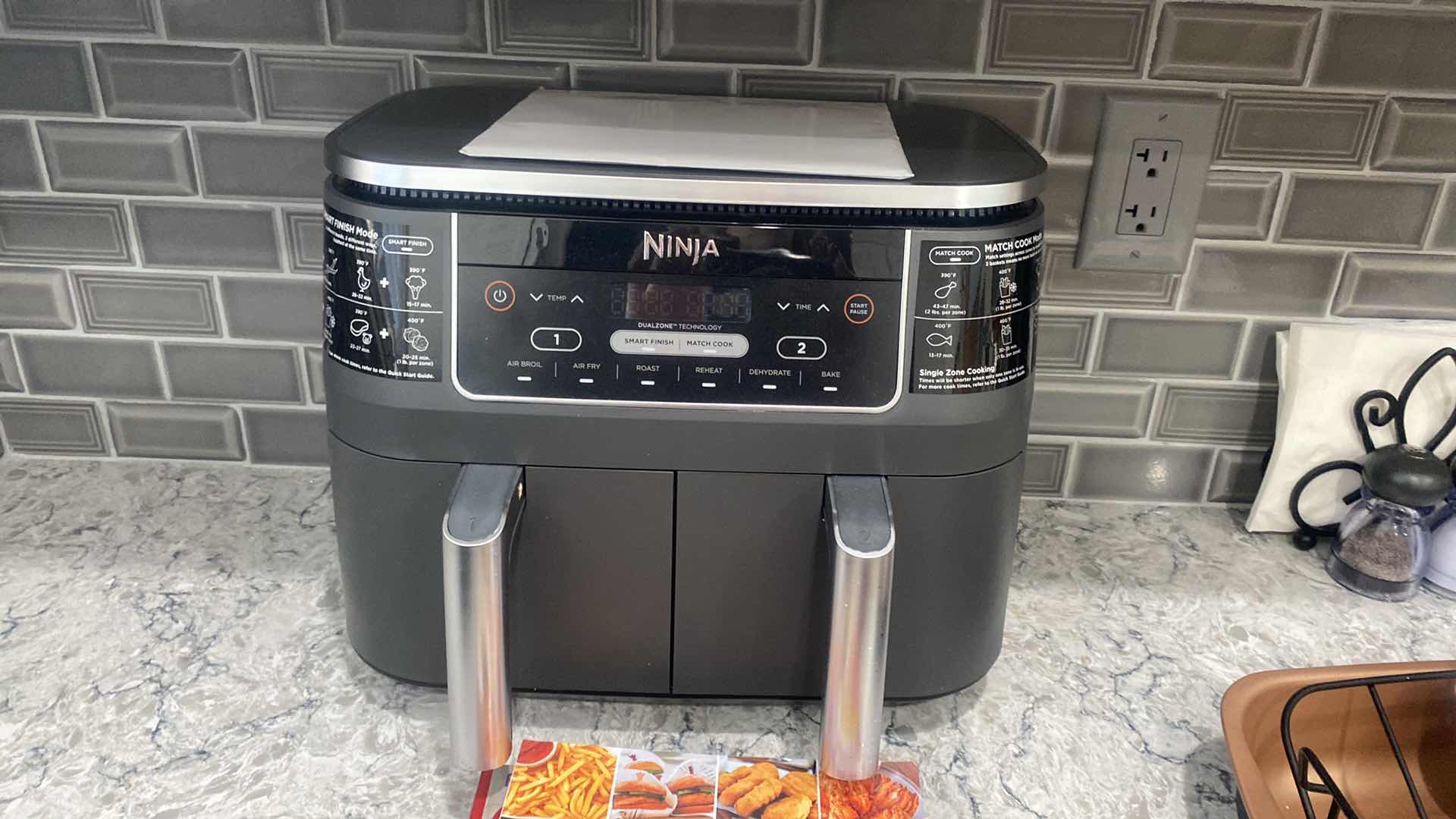 Photo 1 of NINJA FOODI WITH COOK BOOKS