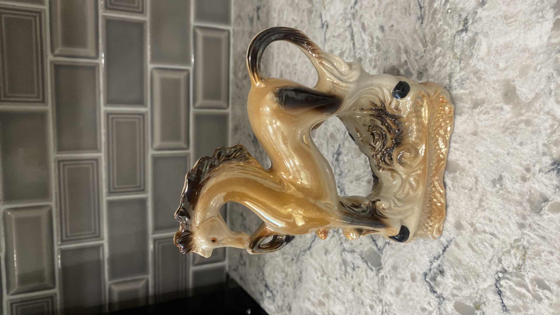 Photo 1 of VINTAGE LUSTERWARE HORSE H6 1/2” & JAR