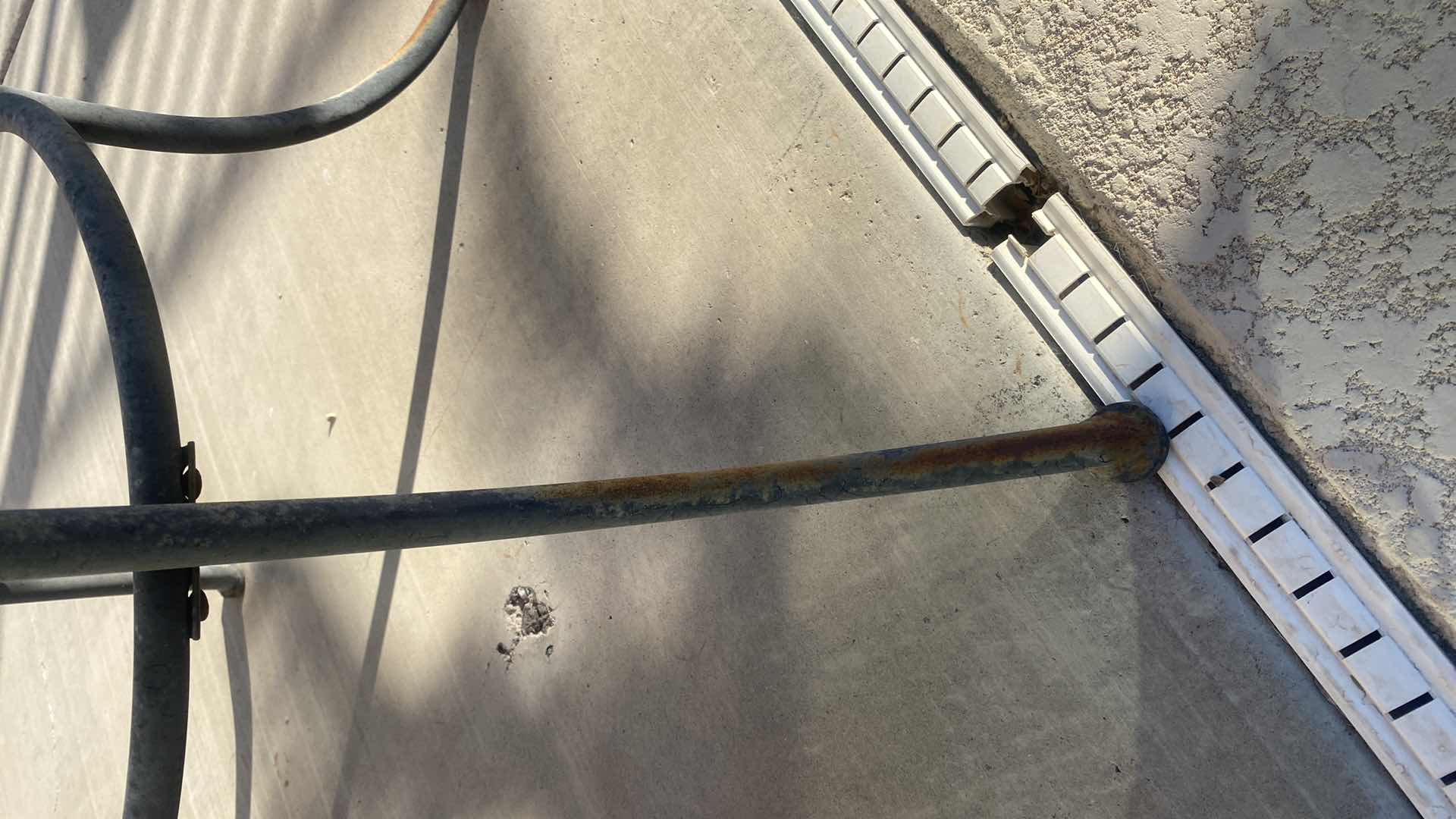 Photo 1 of 36” ROUND GLASS TOP & IRON TABLE H 30”