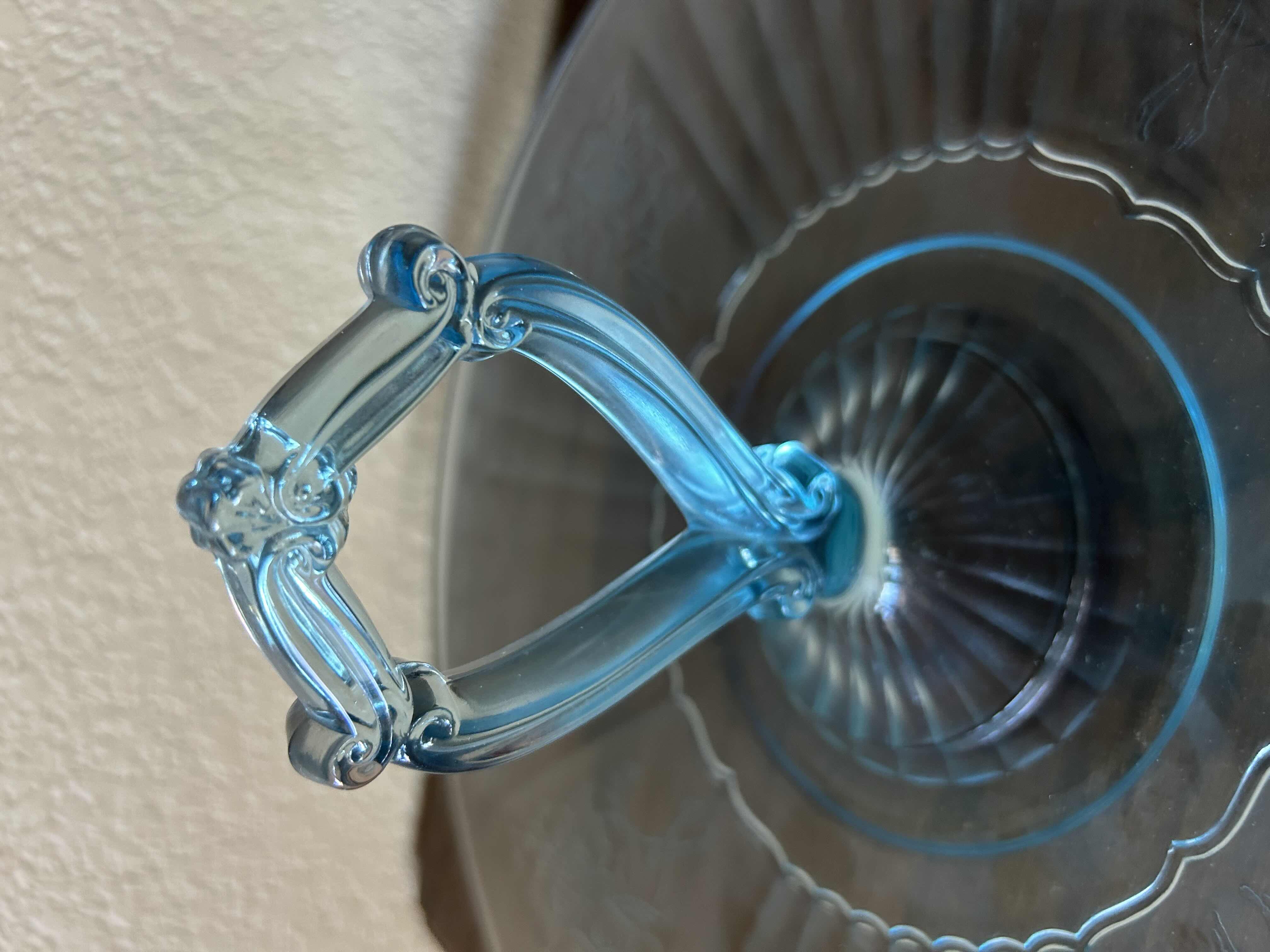 Photo 1 of  MAYFAIR BLUE OPEN ROSE ANCHOR HOCKING SERVING DISH