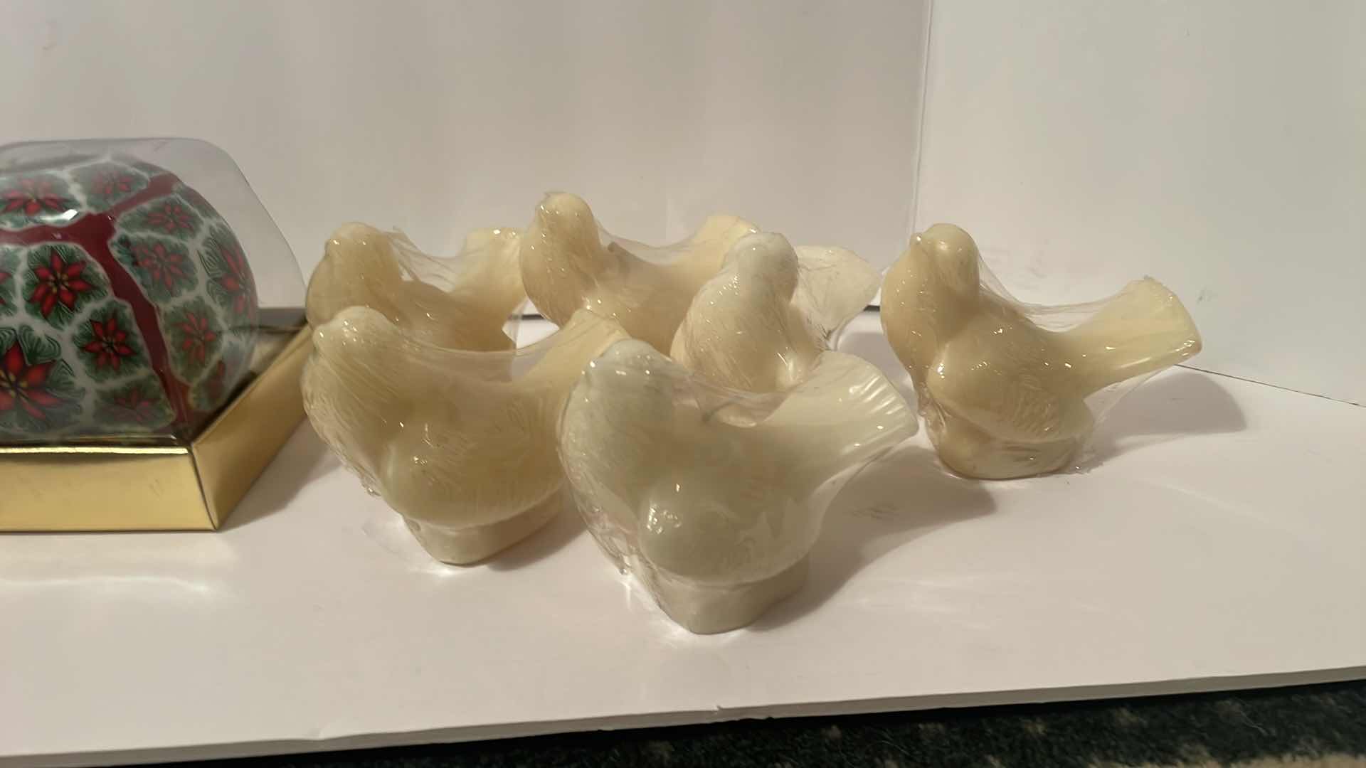 Photo 1 of DOVE SHAPED CHRISTMAS CANDLES