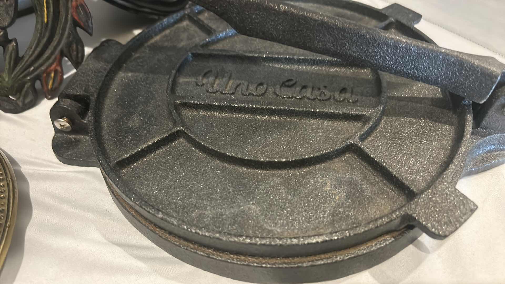 Photo 1 of 7 PC - CAST IRON PANS, METAL TRIVETS