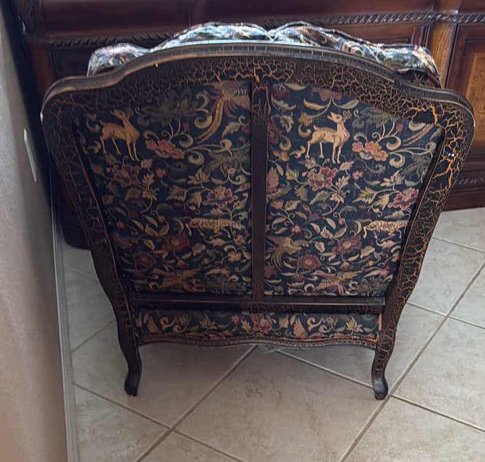 Photo 4 of ACCENT ARM CHAIR W ANIMAL UPHOLSTERED PRINT