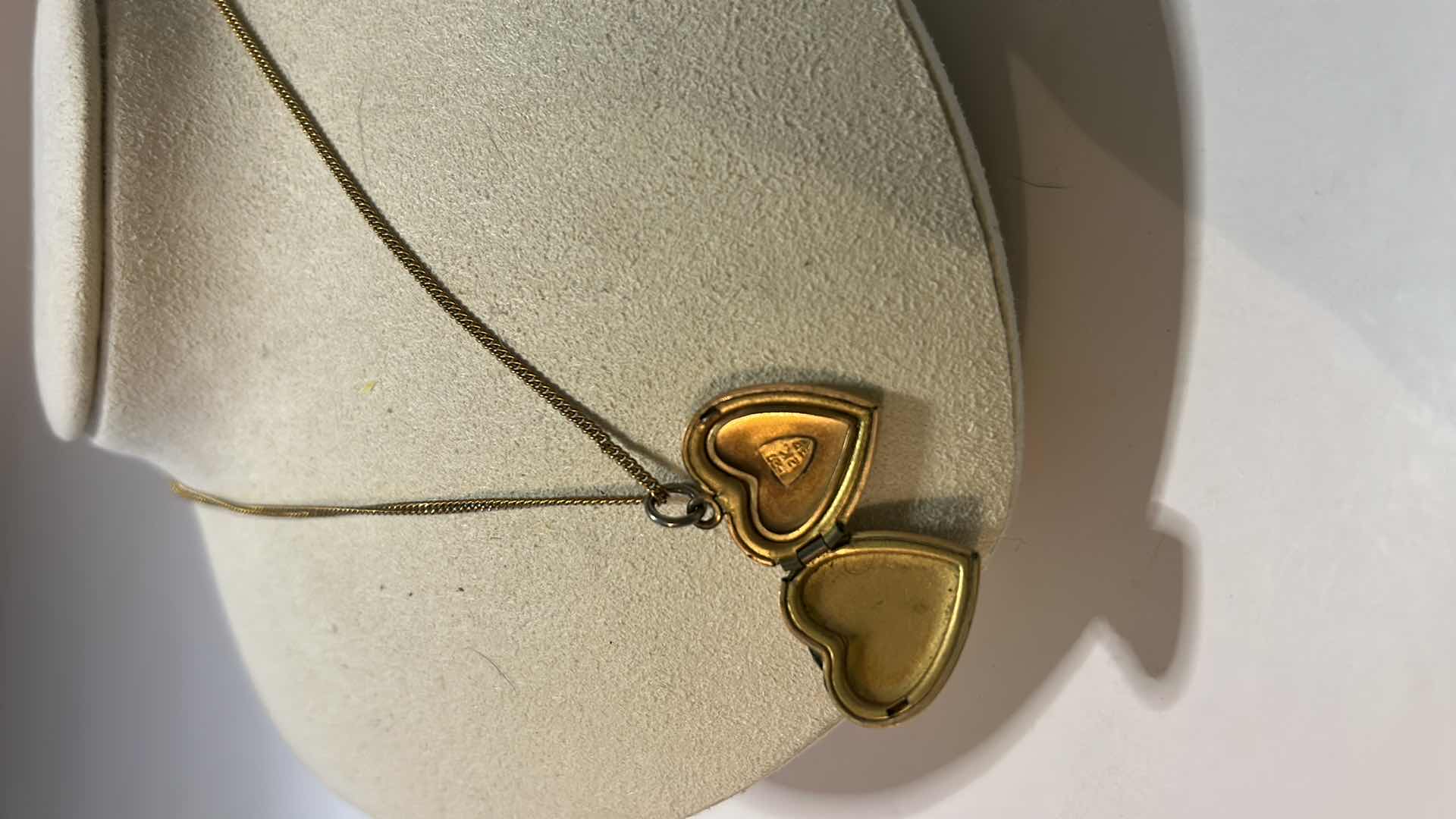 Photo 1 of FINE JEWELRY- VINTAGE 12K GOLD CAMEO HEART LOCKET