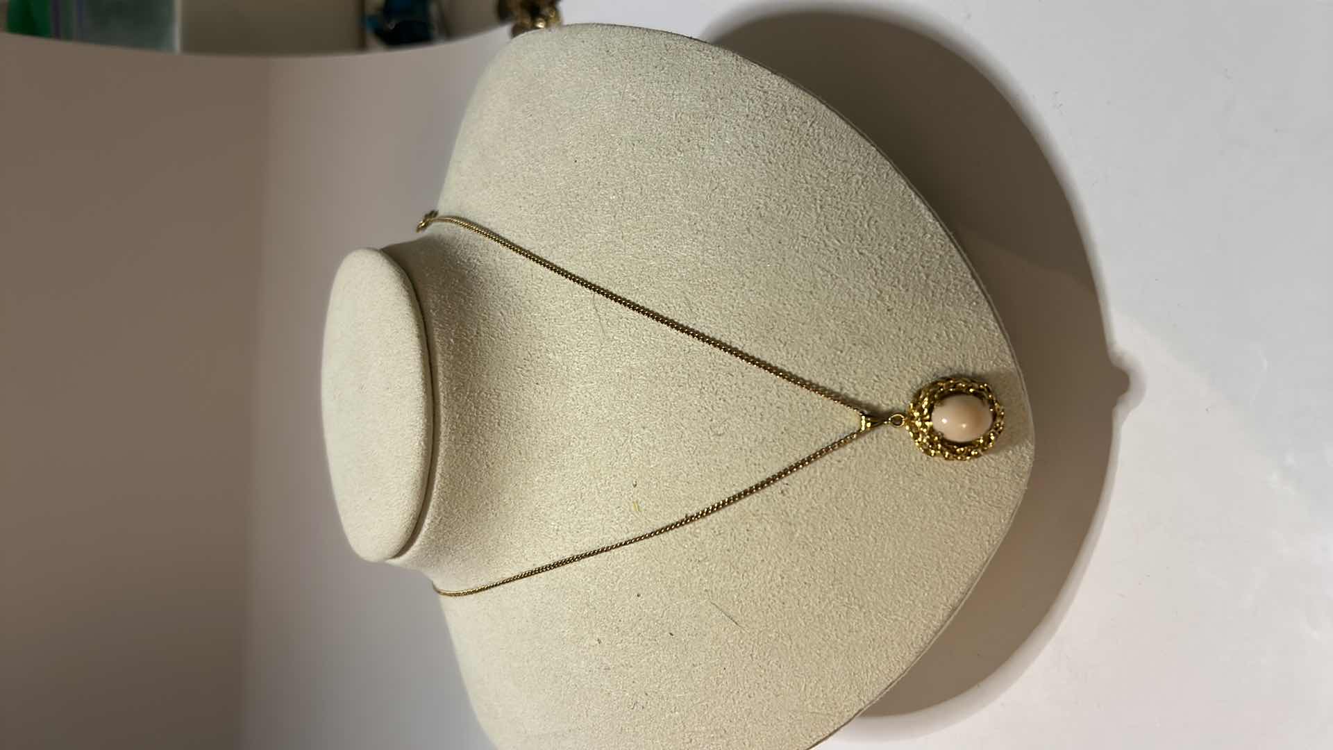 Photo 4 of FINE JEWELRY- VINTAGE 12K NECKLACE WITH PENDANT