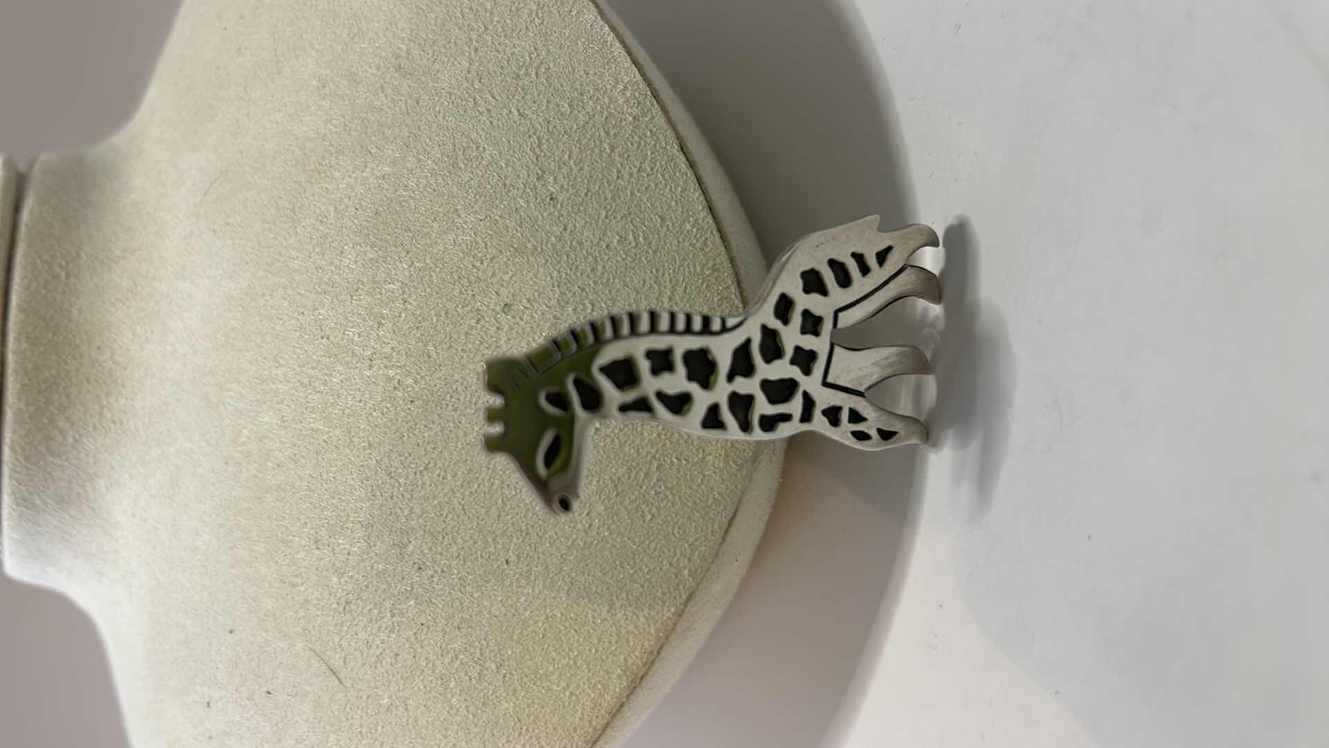 Photo 1 of FINE JEWELRY- .925 STERLING SILVER GIRAFFE PIN  H2.25”