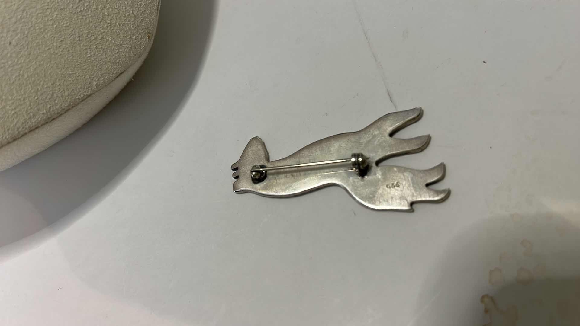 Photo 1 of FINE JEWELRY- .925 STERLING SILVER GIRAFFE PIN  H2.25”