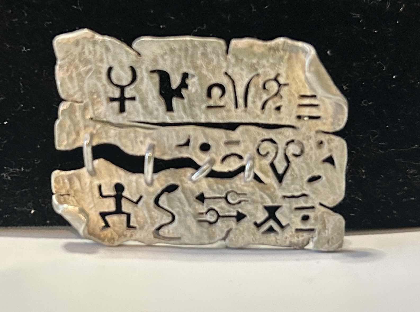 Photo 1 of FINE JEWELRY- .925 STERLING SILVER AMERICAN INDIAN PIN H1.25”