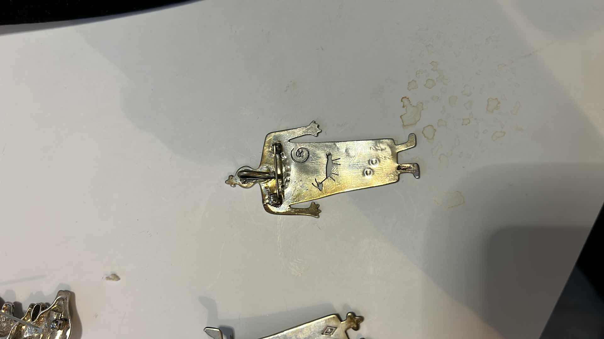 Photo 3 of FINE JEWELRY- .925 STERLING SILVER AMERICAN INDIAN PENDANT/PIN  H2.5”