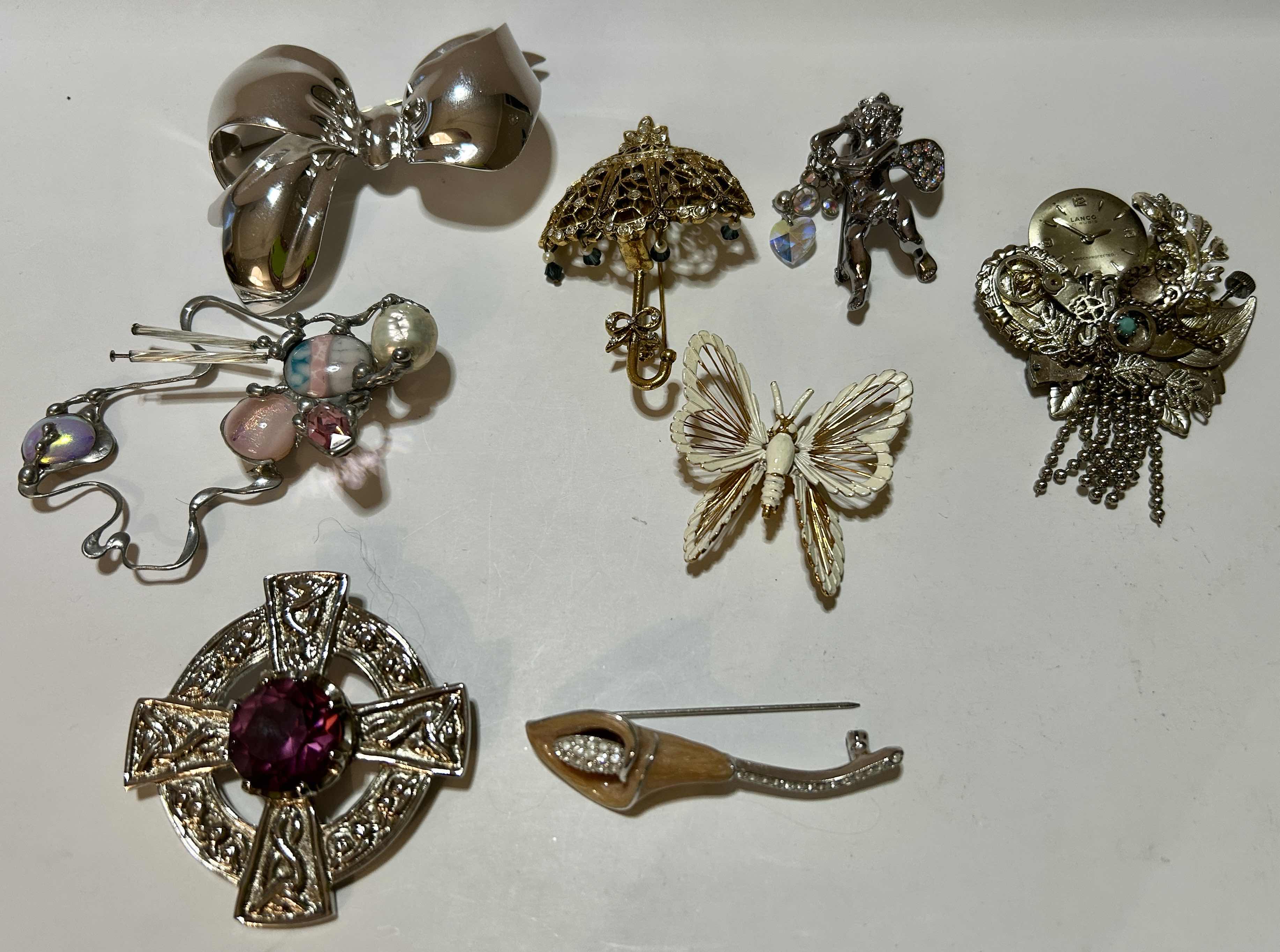 Photo 7 of COSTUME JEWELRY- 8 PINS