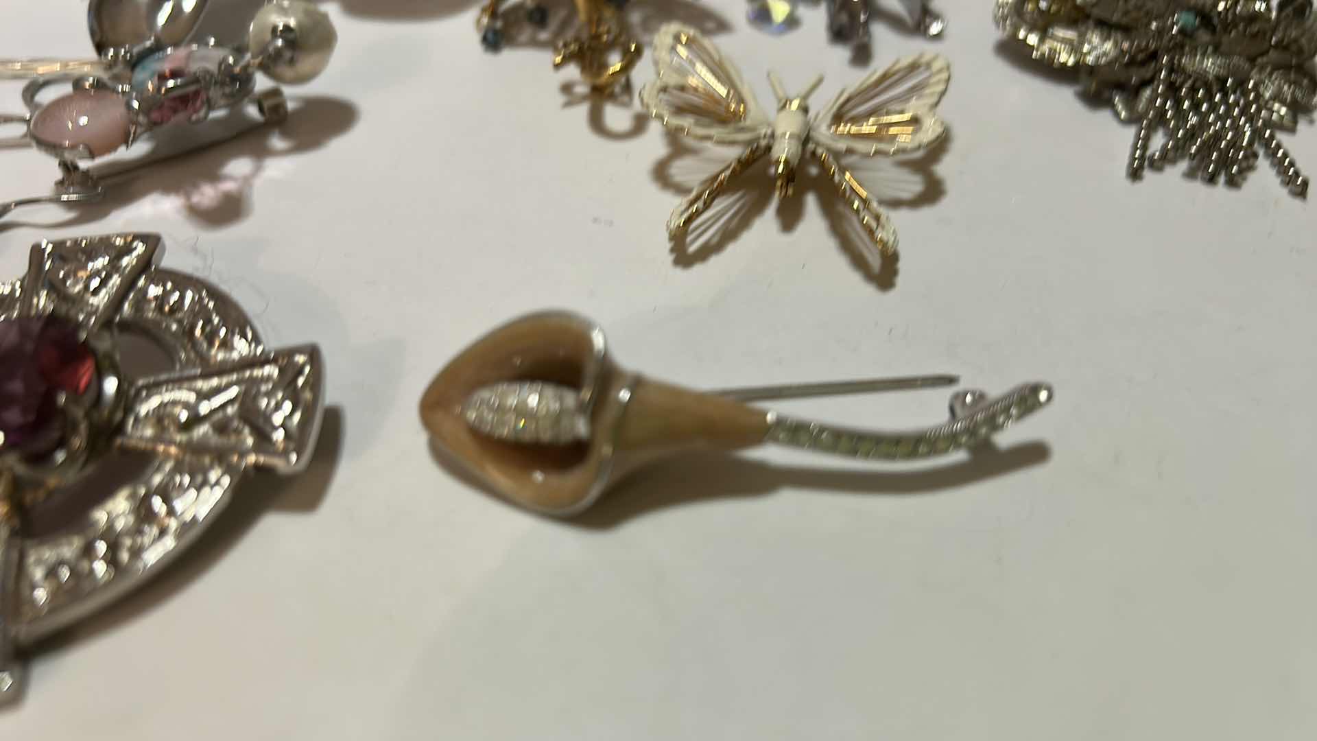 Photo 1 of COSTUME JEWELRY- 8 PINS