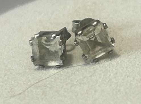 Photo 1 of DIAMOND EARRINGS (DIAMOND TESTED)
