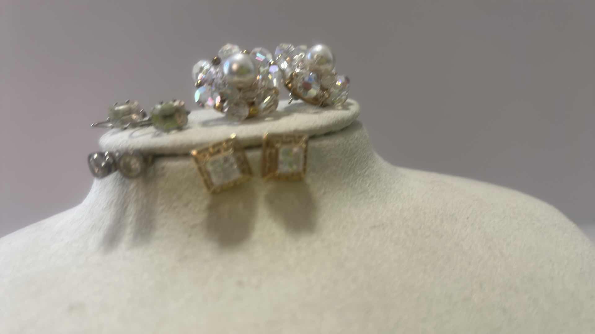 Photo 1 of 4 PAIRS SMALL PIERCED EARRINGS