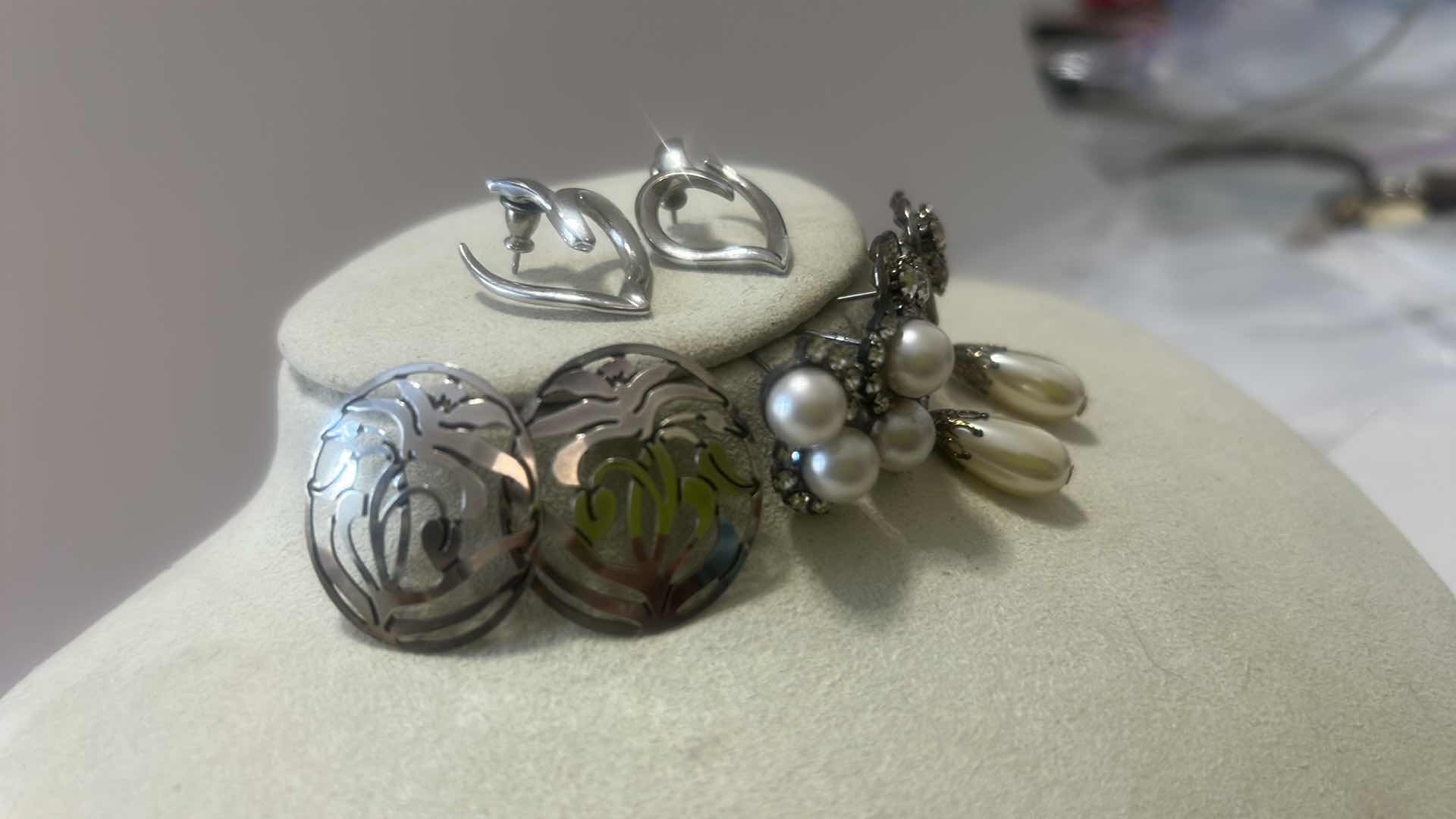 Photo 2 of 4 PAIRS SMALL PIERCED EARRINGS