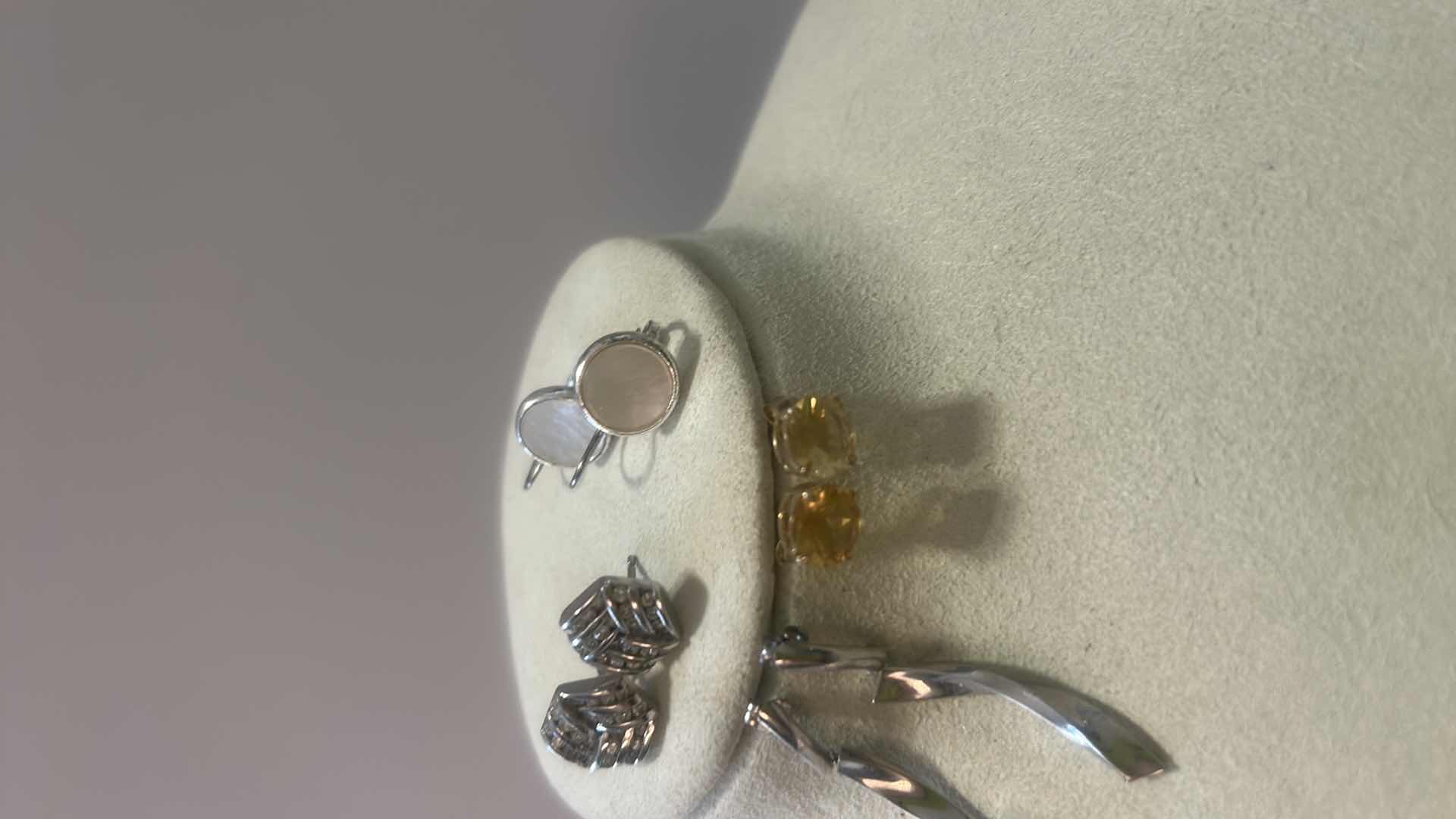 Photo 1 of 4 PAIRS SMALL PIERCED EARRINGS