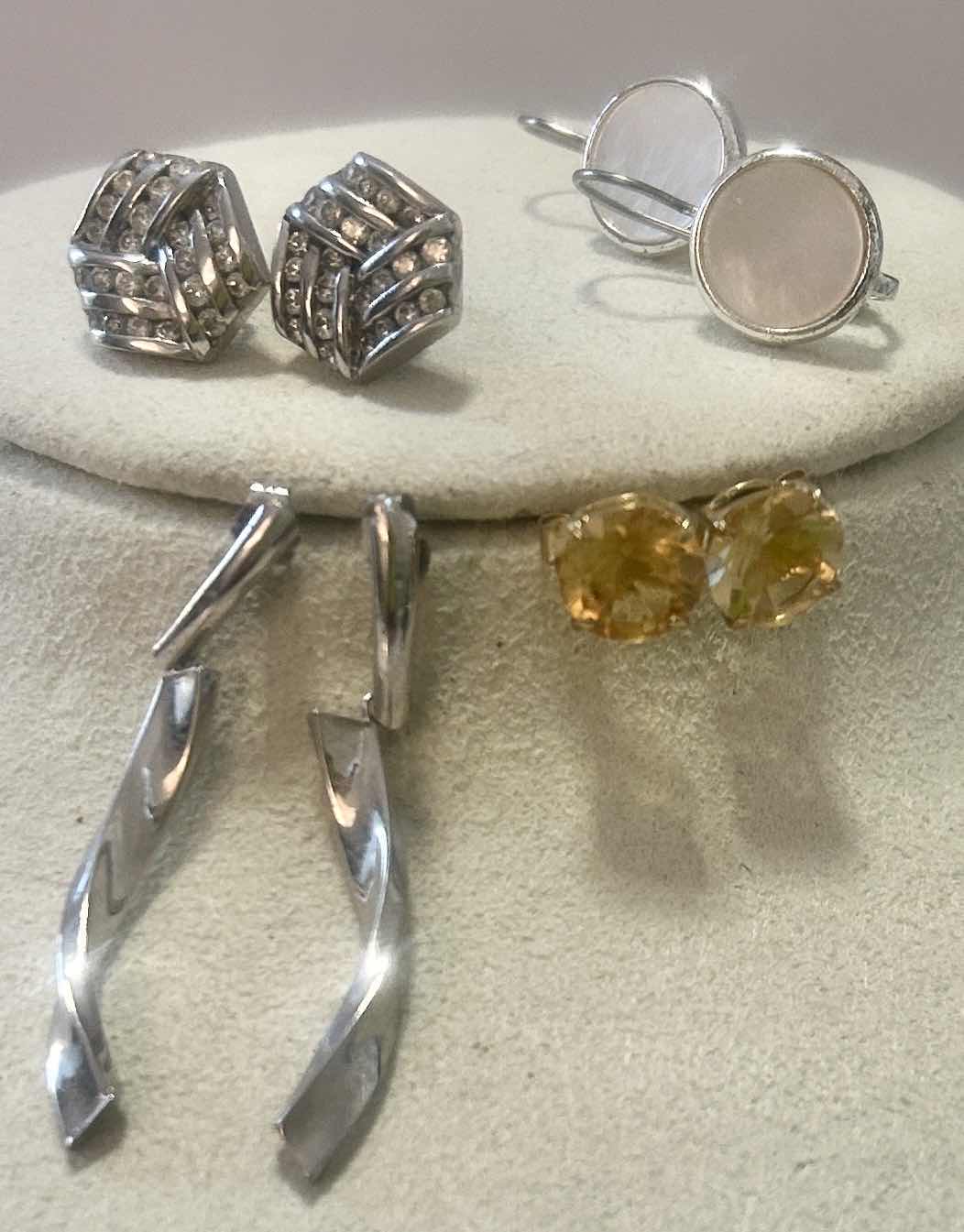 Photo 4 of 4 PAIRS SMALL PIERCED EARRINGS