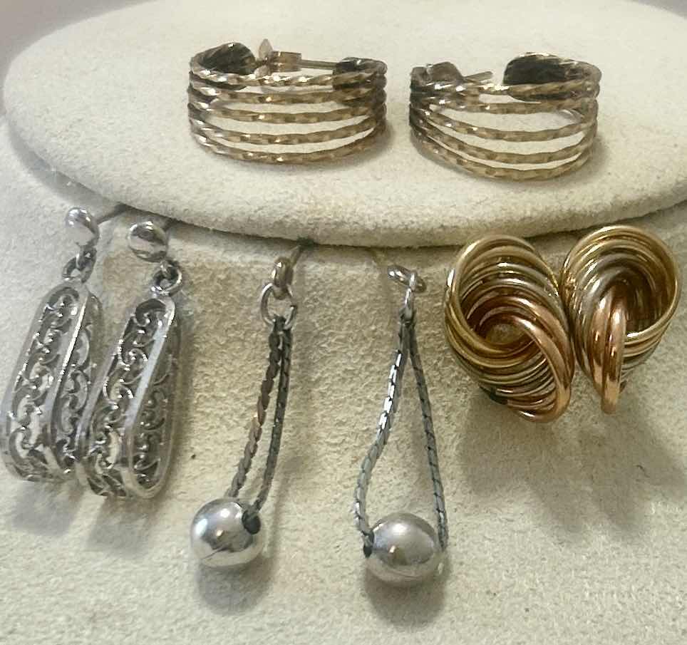 Photo 4 of 4 PAIRS SMALL PIERCED EARRINGS