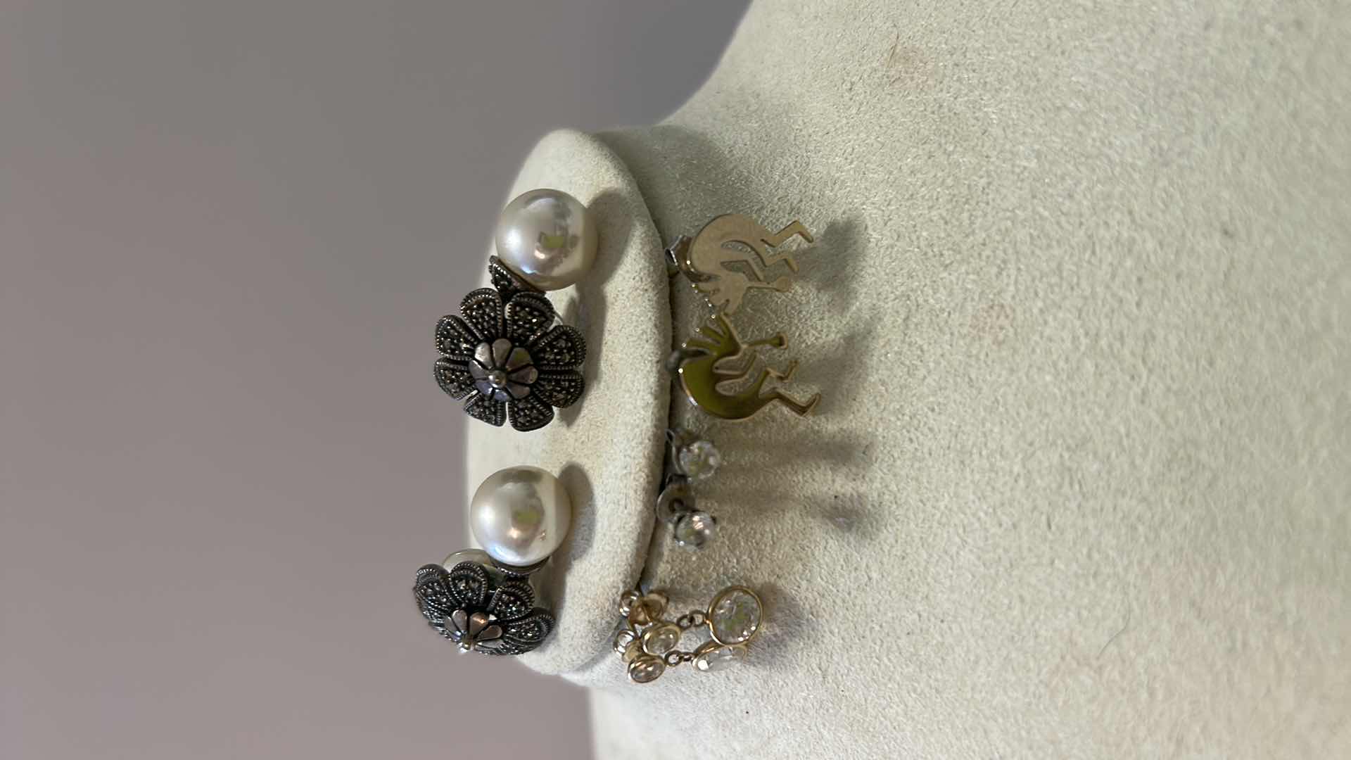 Photo 1 of 4 PAIRS SMALL PIERCED EARRINGS