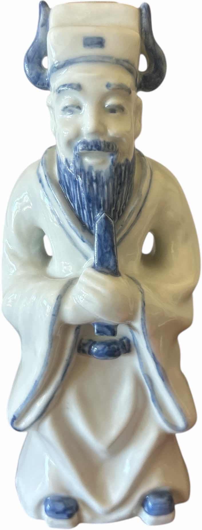 Photo 1 of VINTAGE CHINESE PORCELAIN BLUE AND WHITE FIGURINE H9”