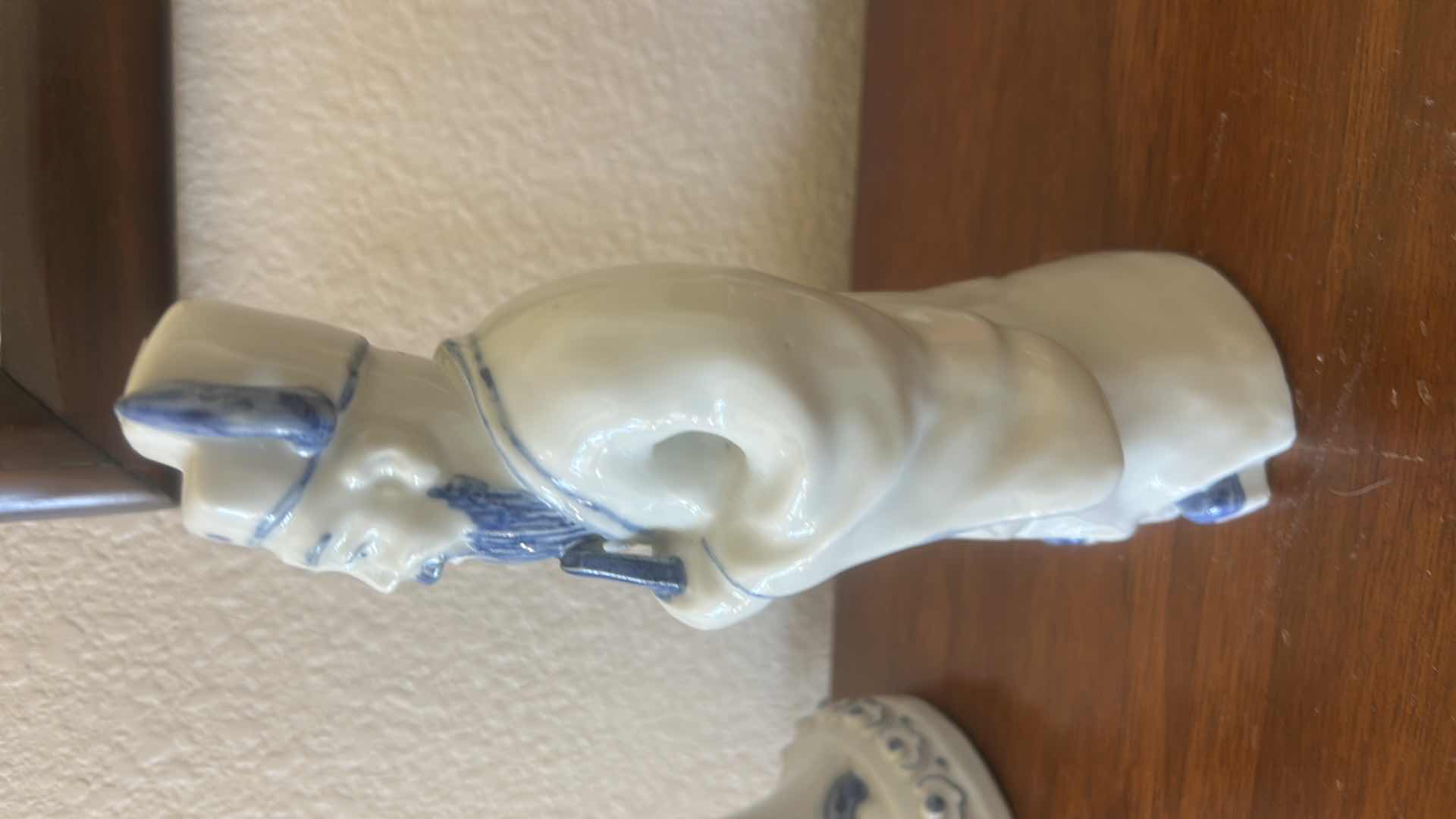 Photo 1 of VINTAGE CHINESE PORCELAIN BLUE AND WHITE FIGURINE H9”