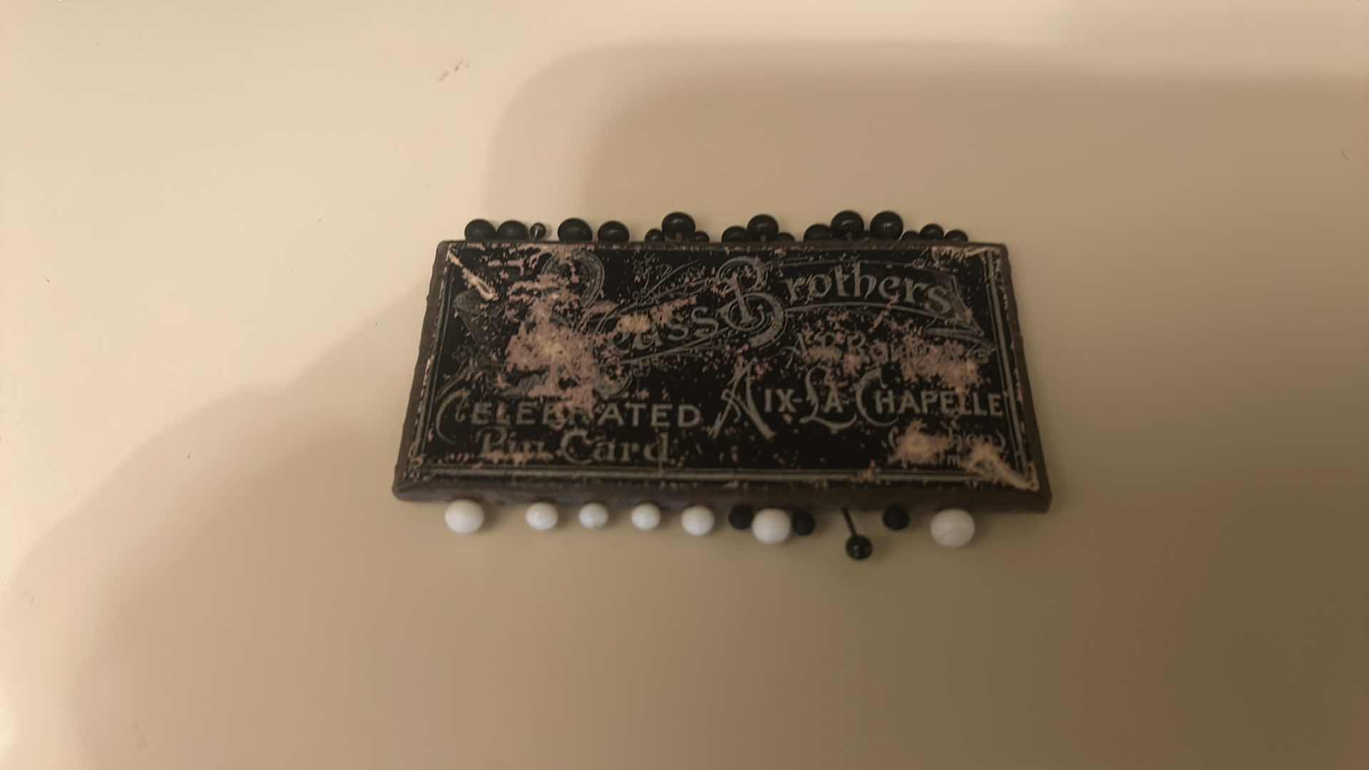 Photo 1 of VINTAGE ASSORTMENT - WALL PLAQUE 6.5” X 7.5”