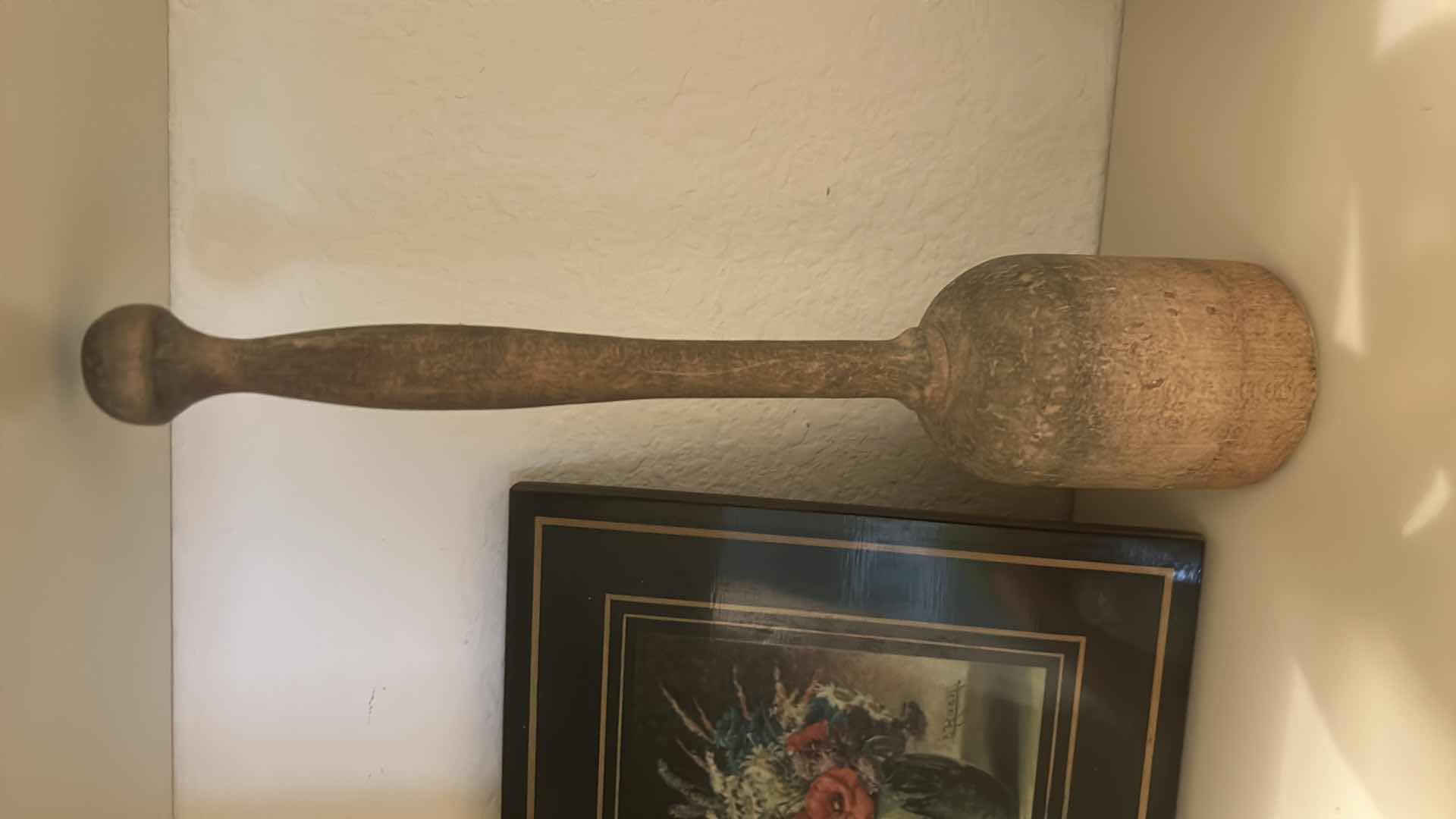 Photo 1 of VINTAGE ASSORTMENT - WALL PLAQUE 6.5” X 7.5”