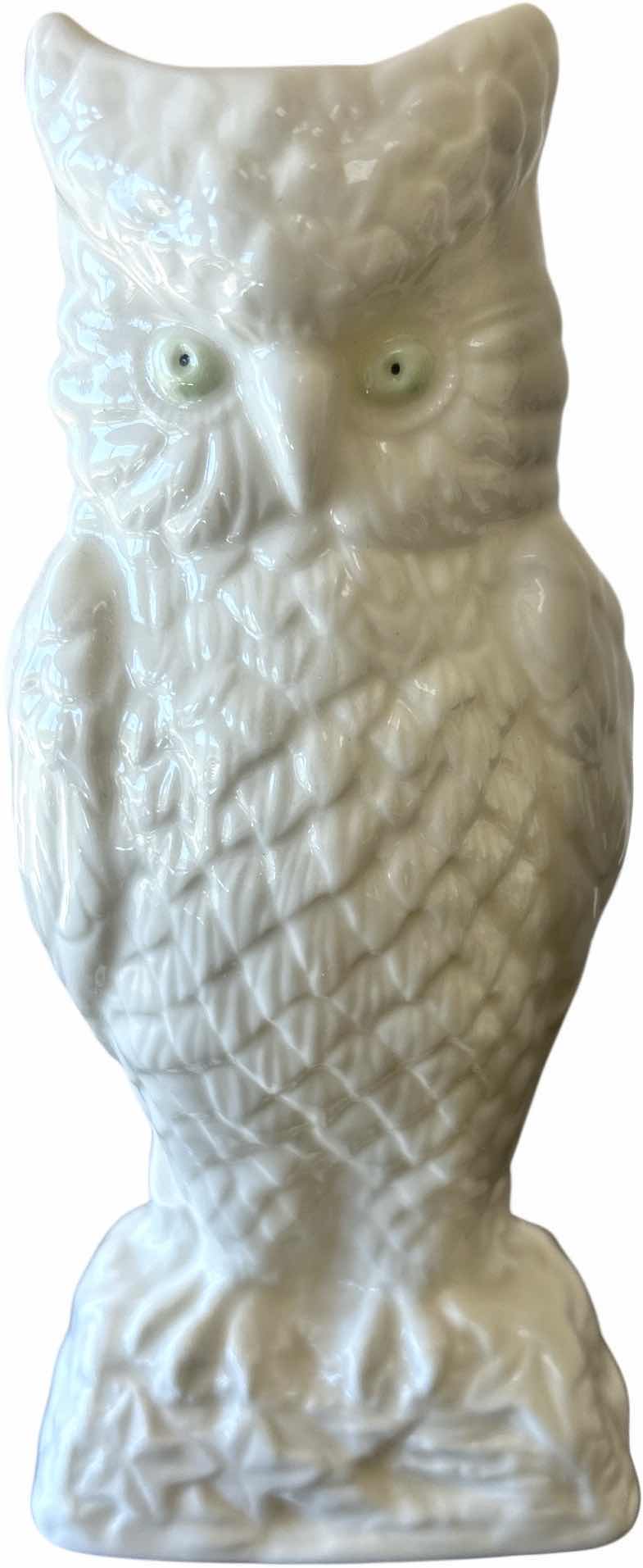 Photo 1 of BELEEK PORCELAIN OWL H8.25”
