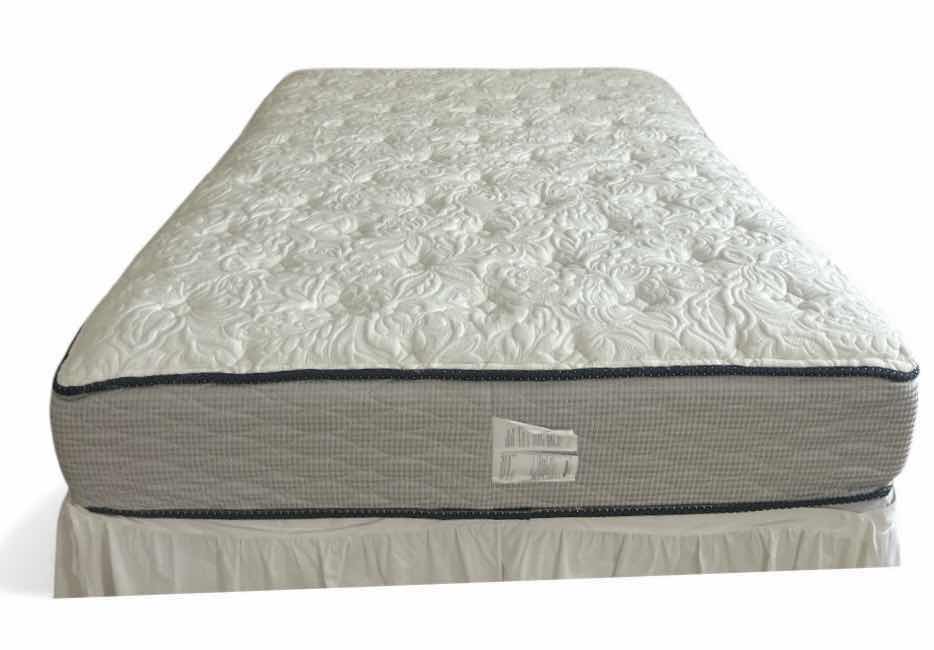 Photo 1 of QUEEN SIZE SERTA PERFECT SLEEPER - MARQUIS COLLECTION