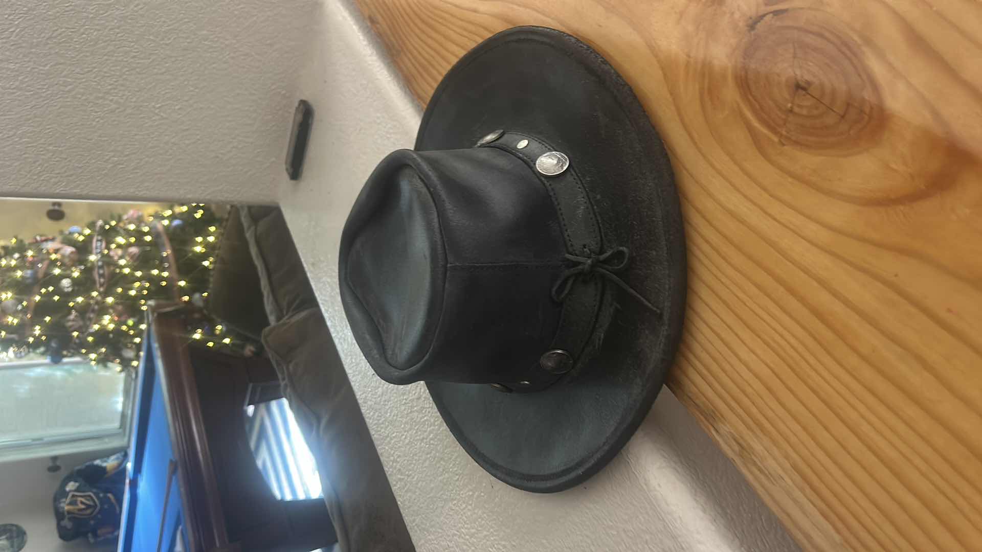 Photo 1 of 100% LEATHER “ THE OUTBACK” BUFFALO NICKEL HAT SIZE L