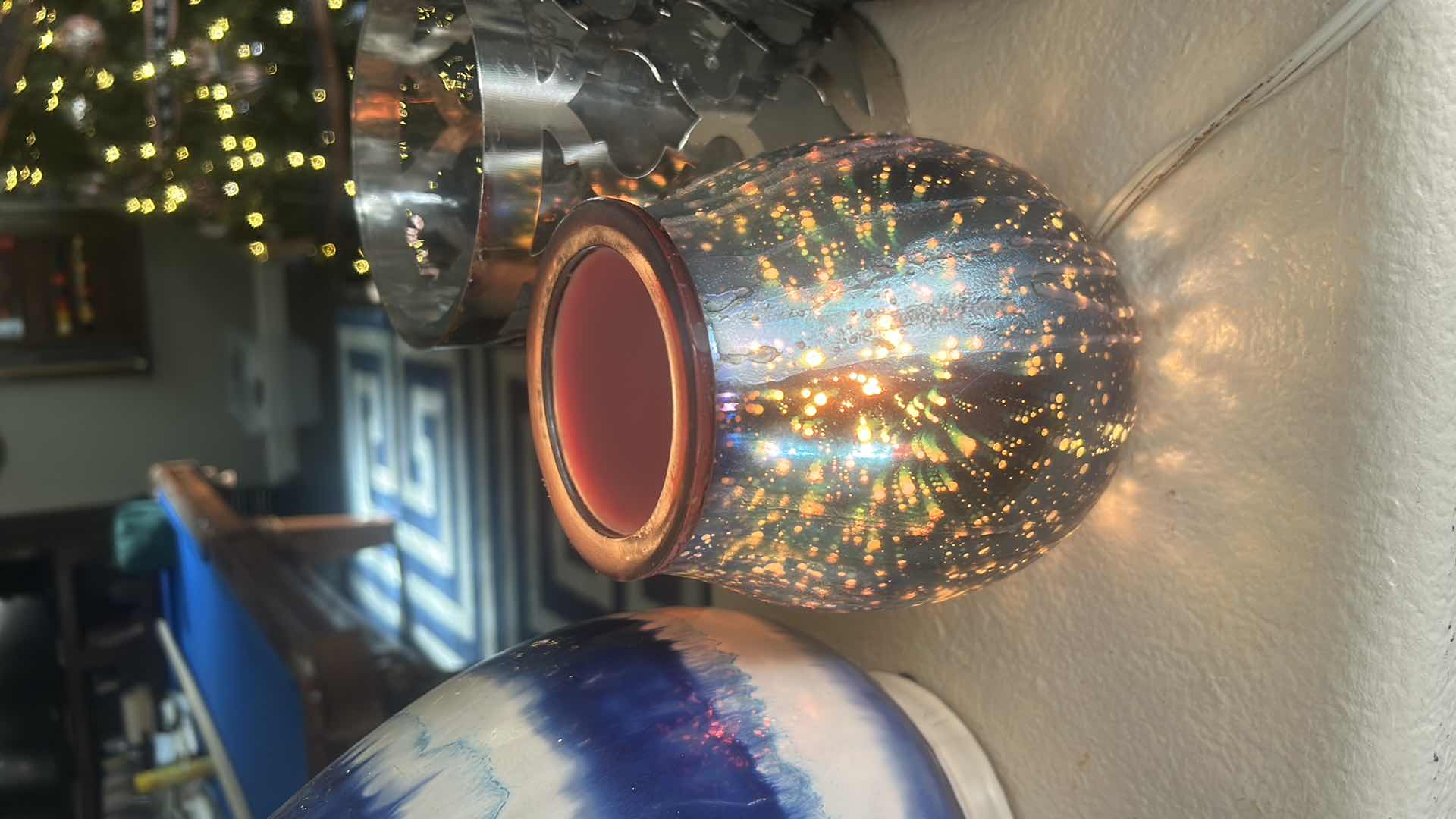 Photo 5 of HOME DECOR AND ACCESSORIES- BLUE AND WHITE VASE, WAX MELT, CANDLE HOLDER, 4 PLACEMATS AND TABLE CLOTH