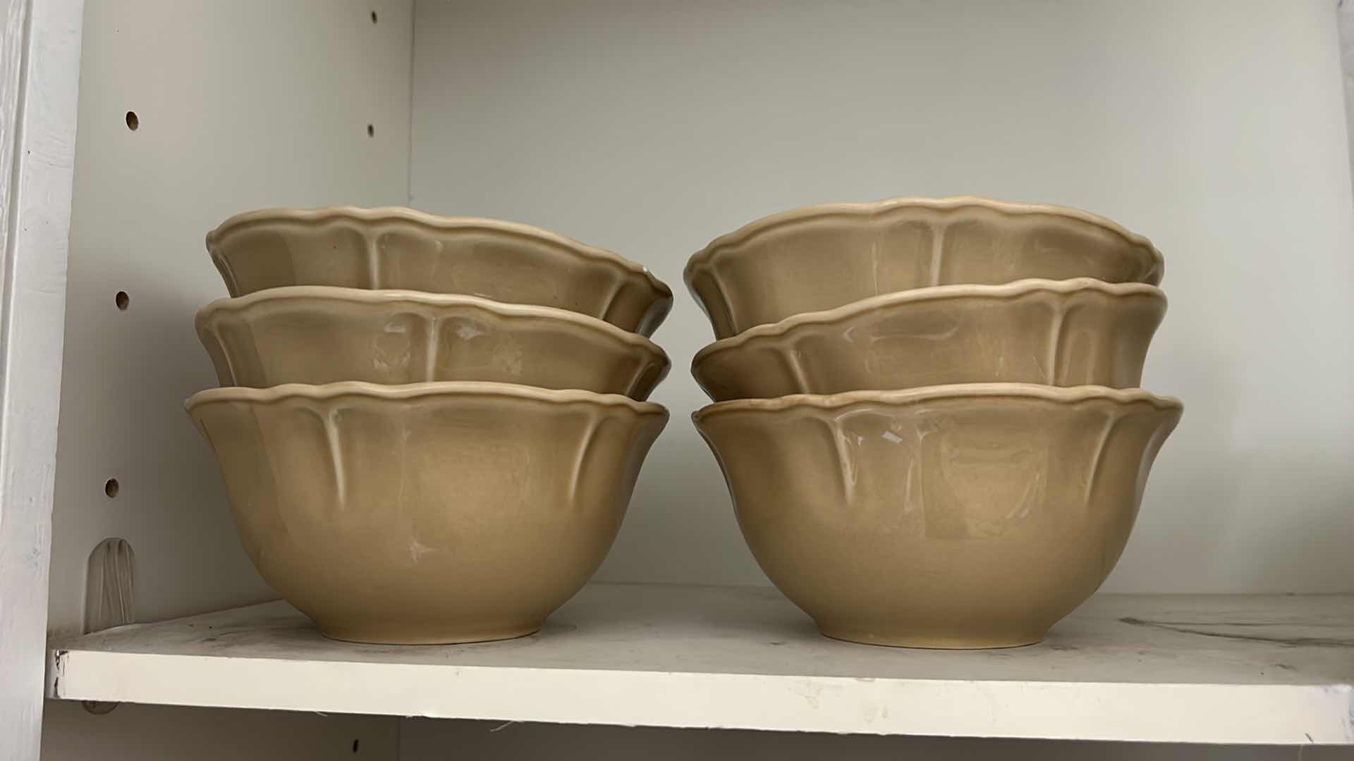 Photo 1 of CONTENTS OF CABINET