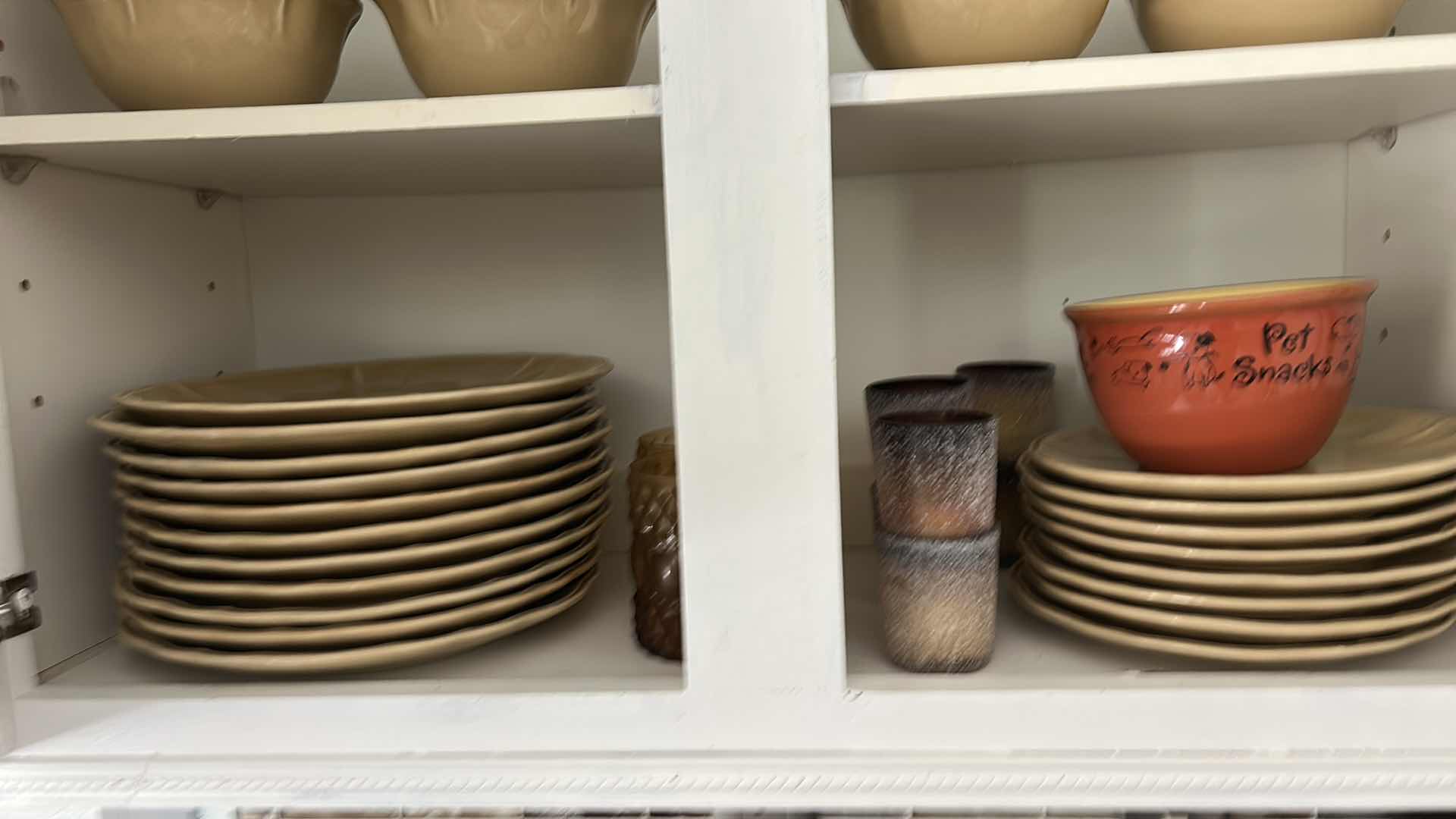 Photo 1 of CONTENTS OF CABINET