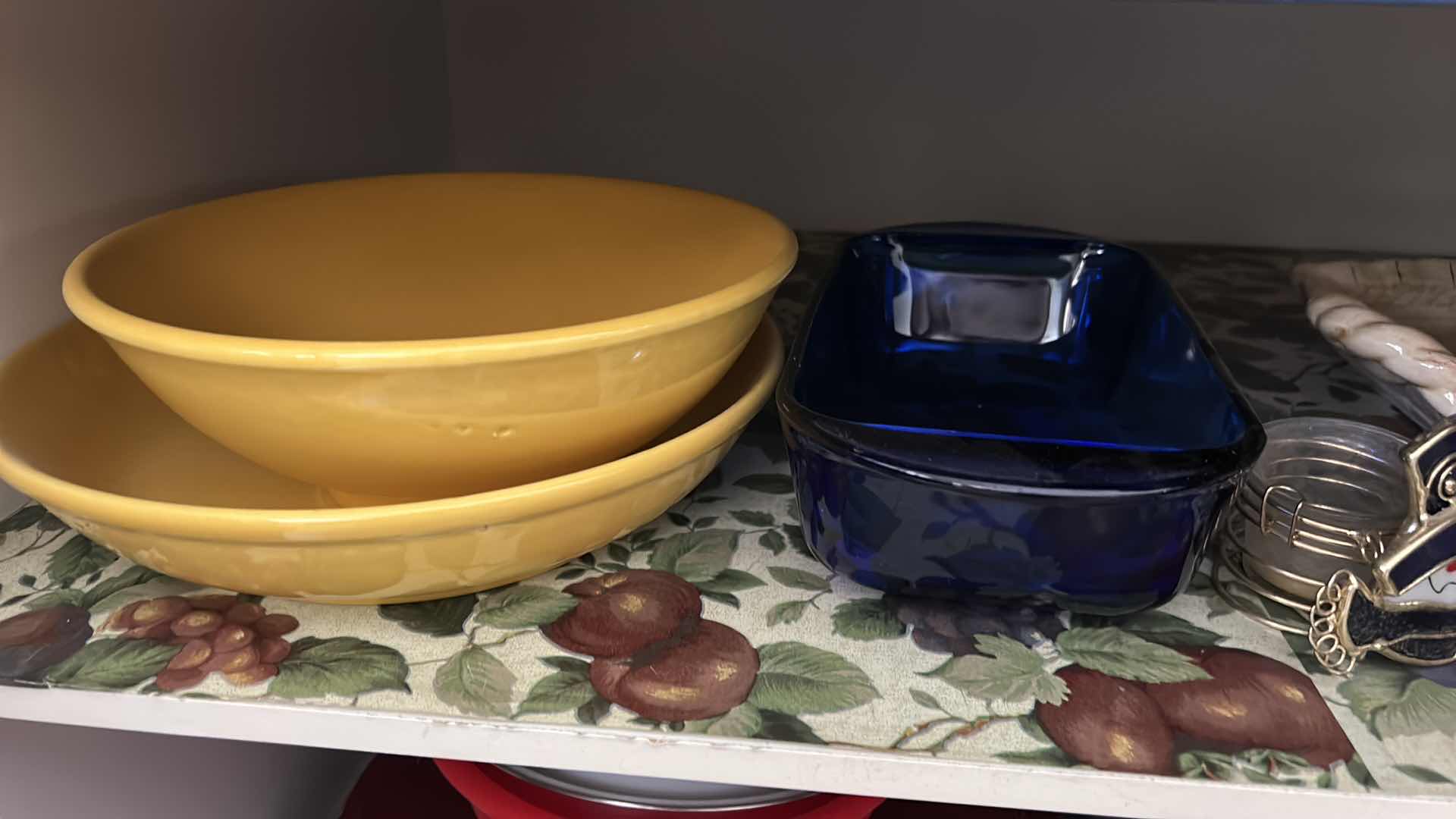 Photo 1 of CONTENTS OF CABINET