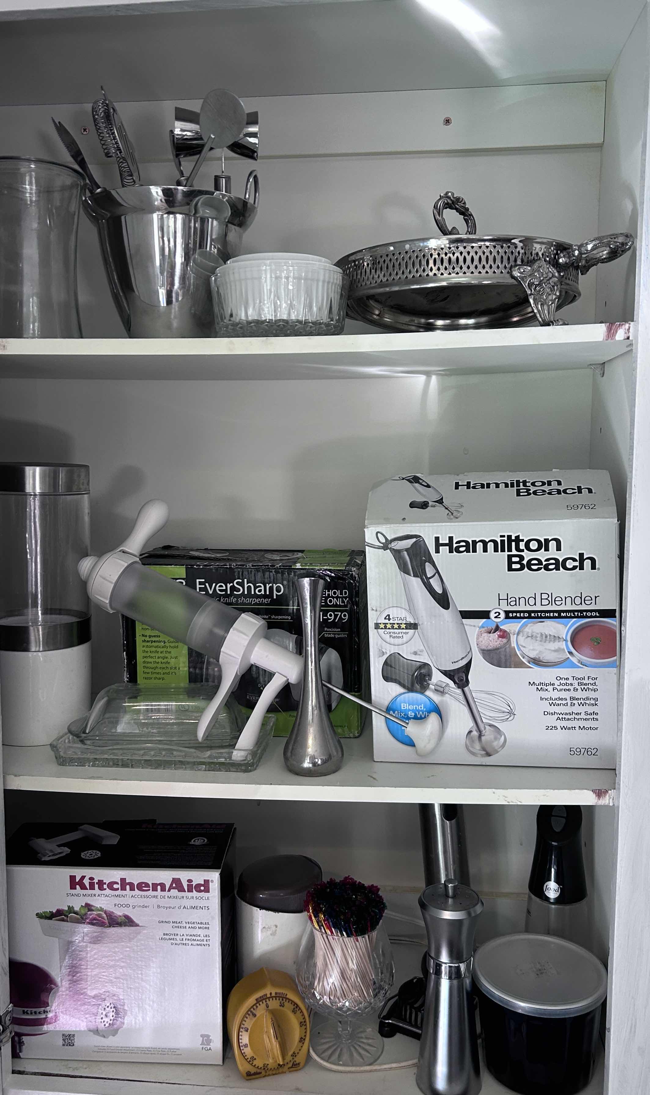 Photo 1 of CONTENTS OF CABINET