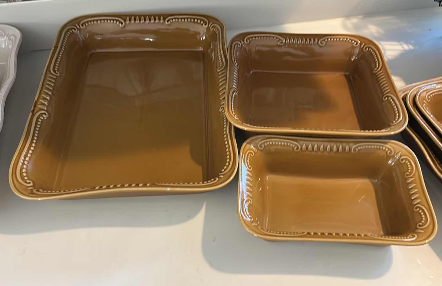 Photo 1 of 3 WORLDWIDE POTTERY CASSEROLE DISHES
