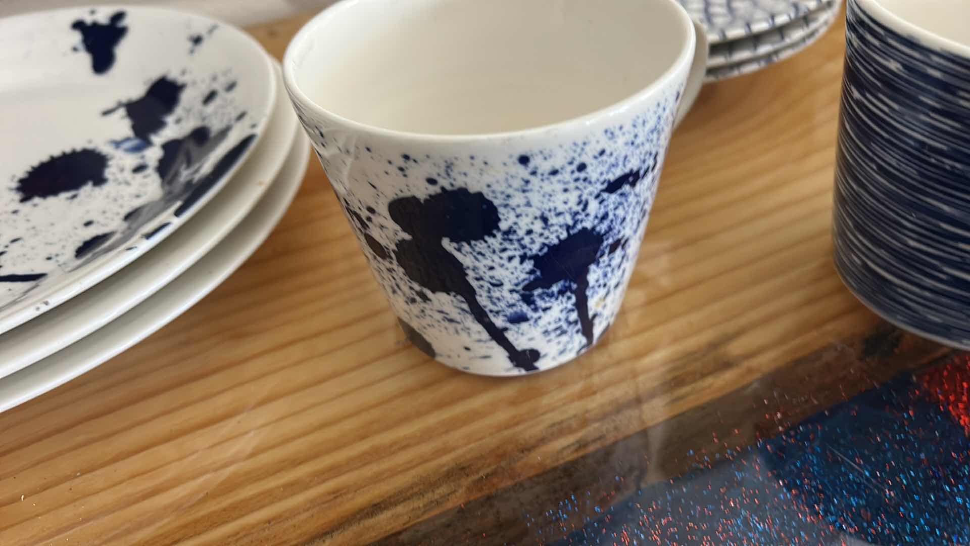 Photo 3 of 13 ROYAL DOULTON BLUE AND WHITE PLATES AND COFFEE MUGS