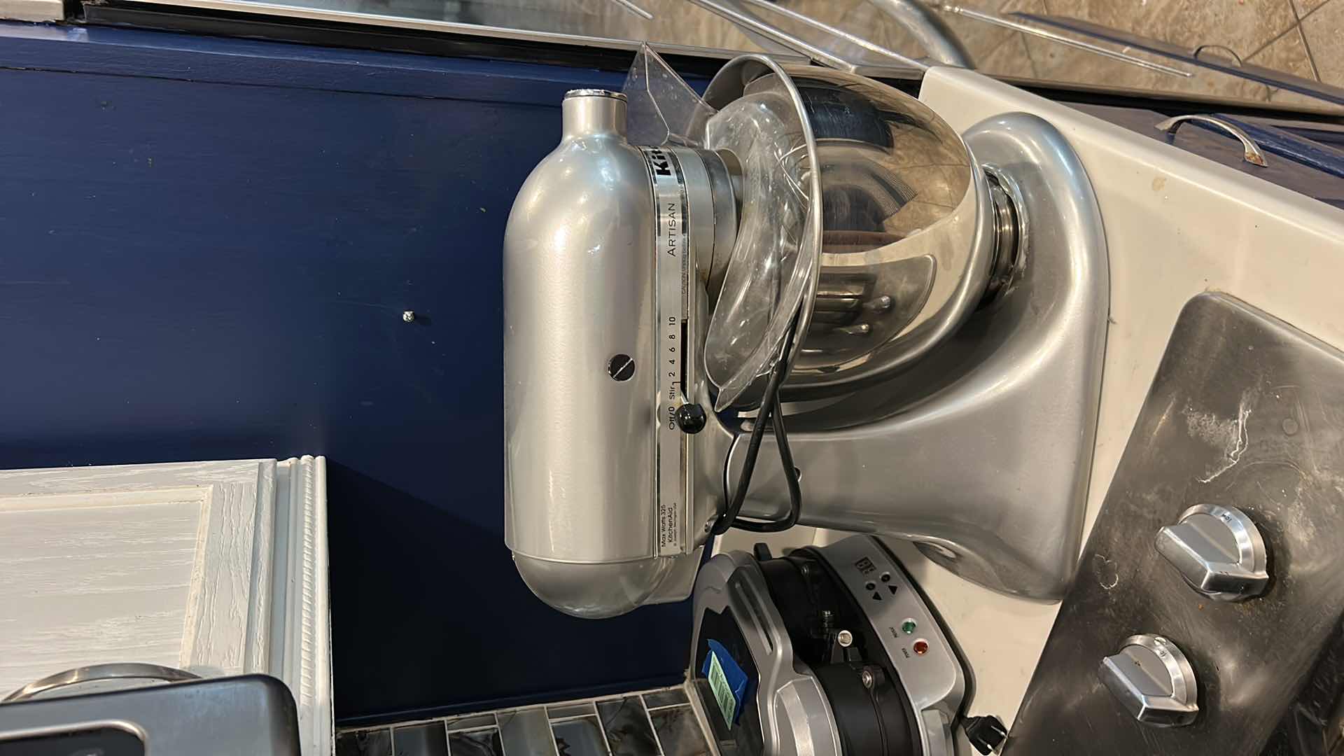 Photo 1 of KITCHENAID MIXER